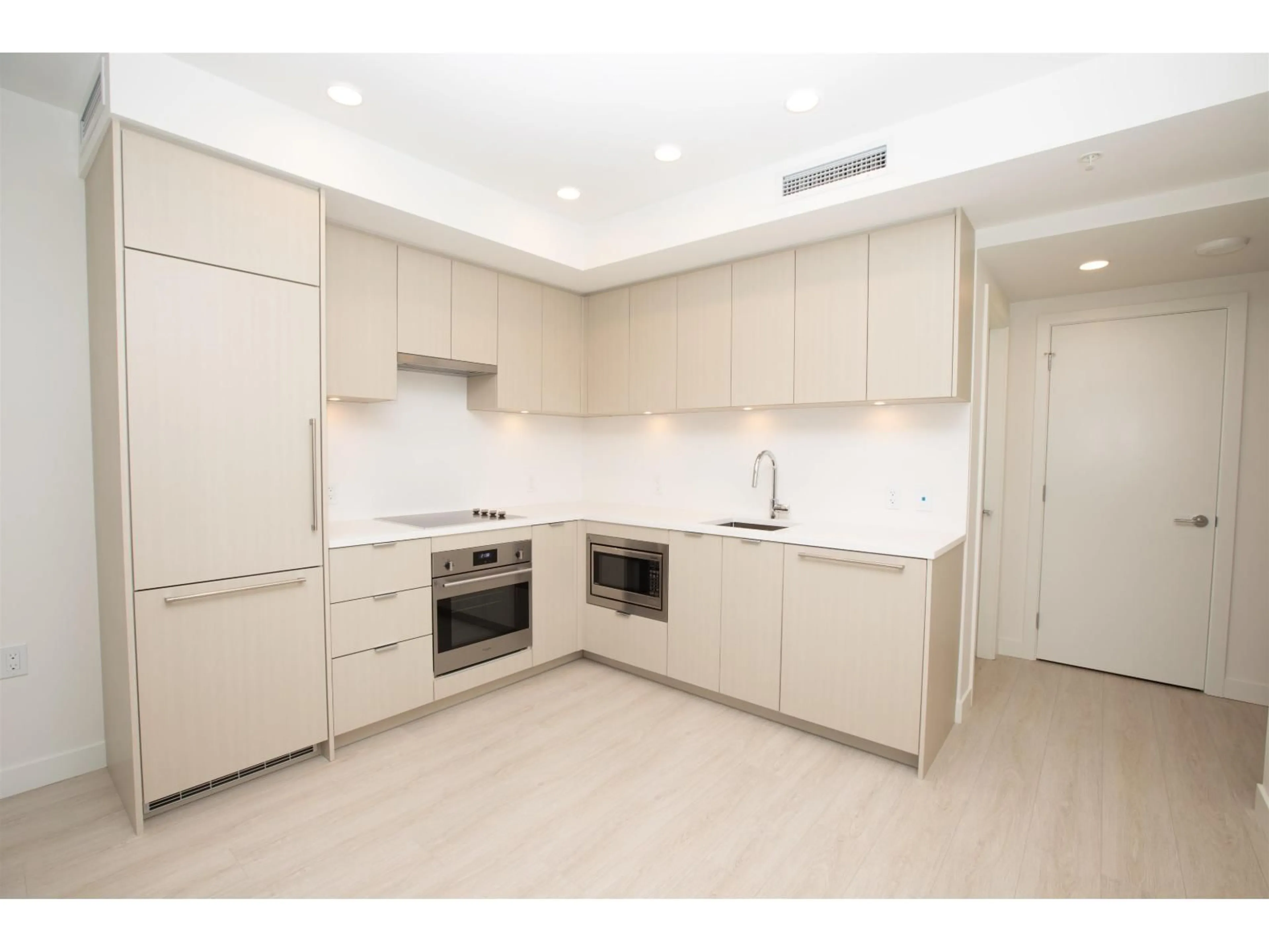 Standard kitchen, unknown for 2206 - 13675 107A AVENUE, Surrey British Columbia V3T0X2