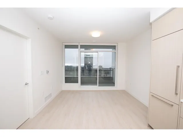 2206 - 13675 107A AVENUE, Surrey 4