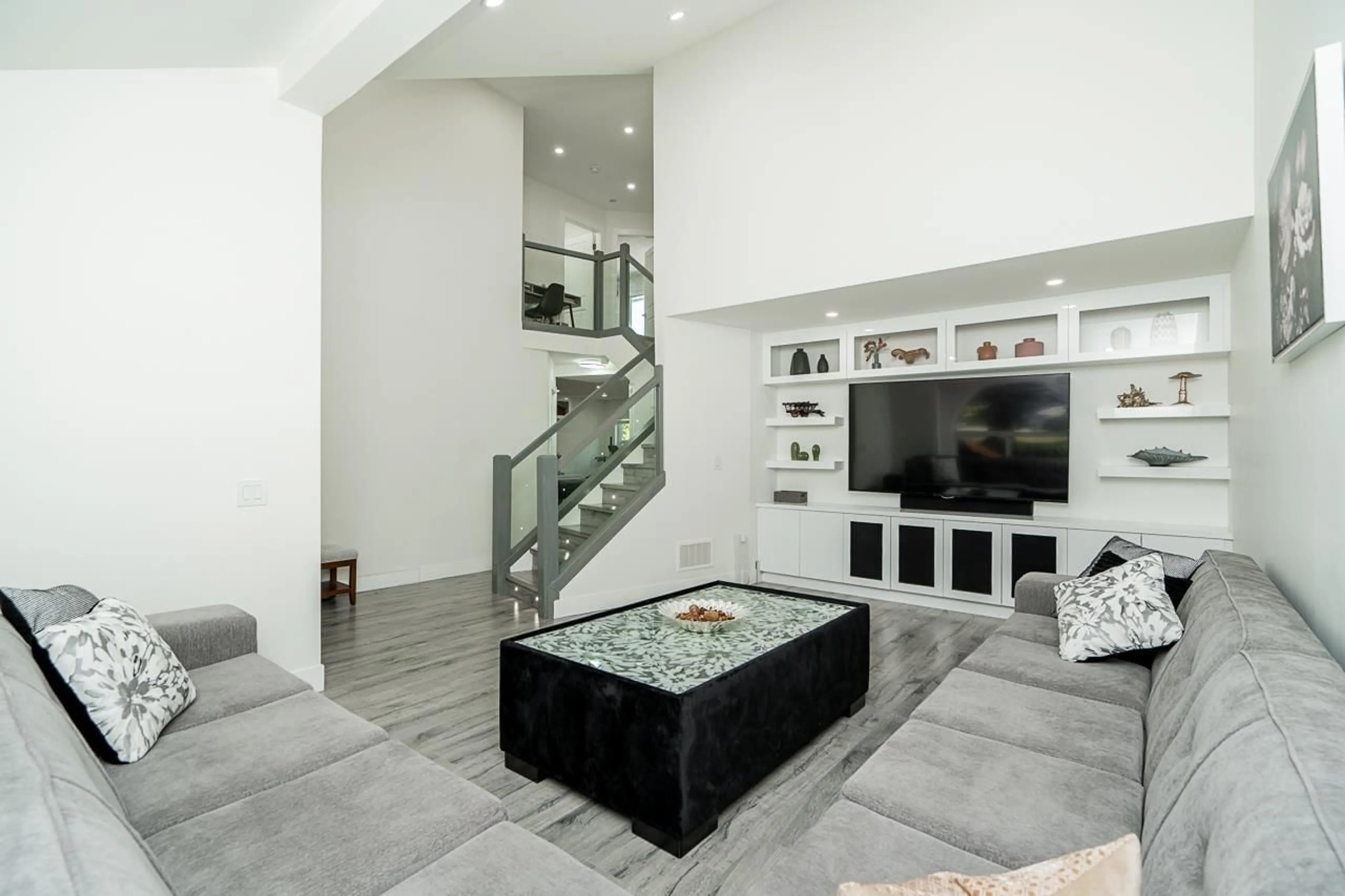 Unknown for 19132 60B AVENUE, Surrey British Columbia V3S7T8