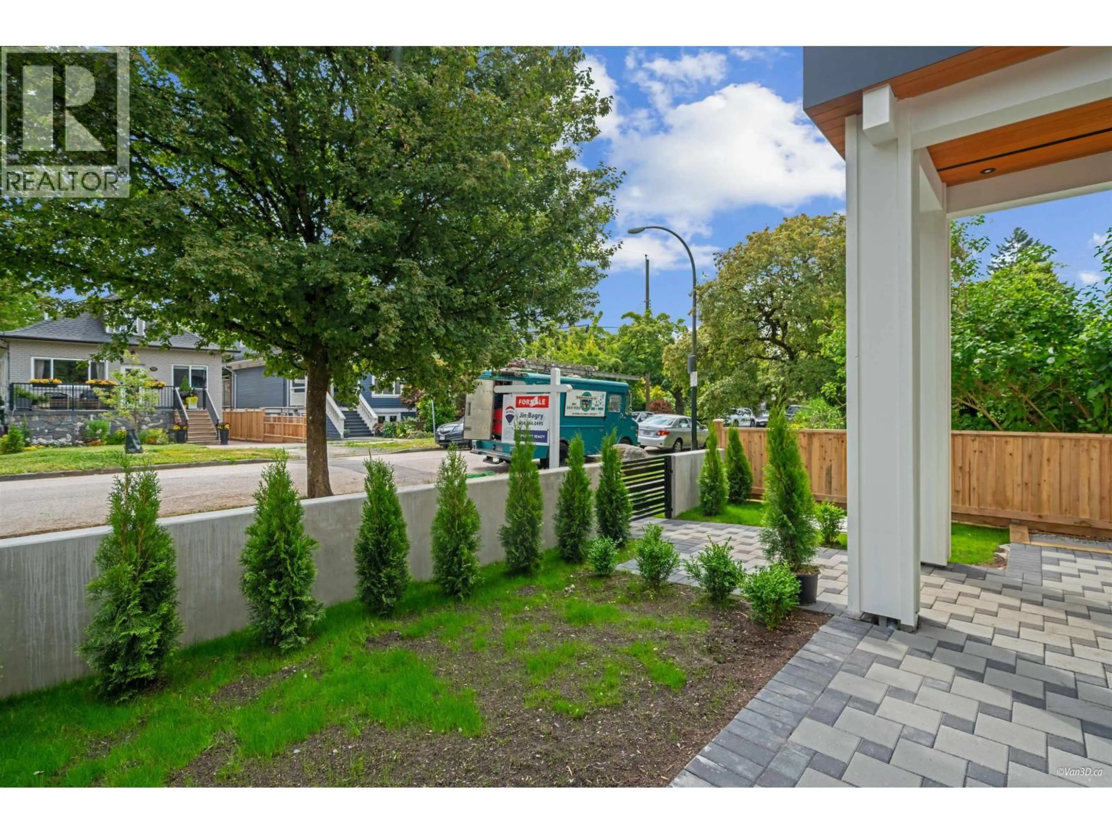 Patio, street for 1 - 4463 WALDEN STREET, Vancouver British Columbia V5V3S4