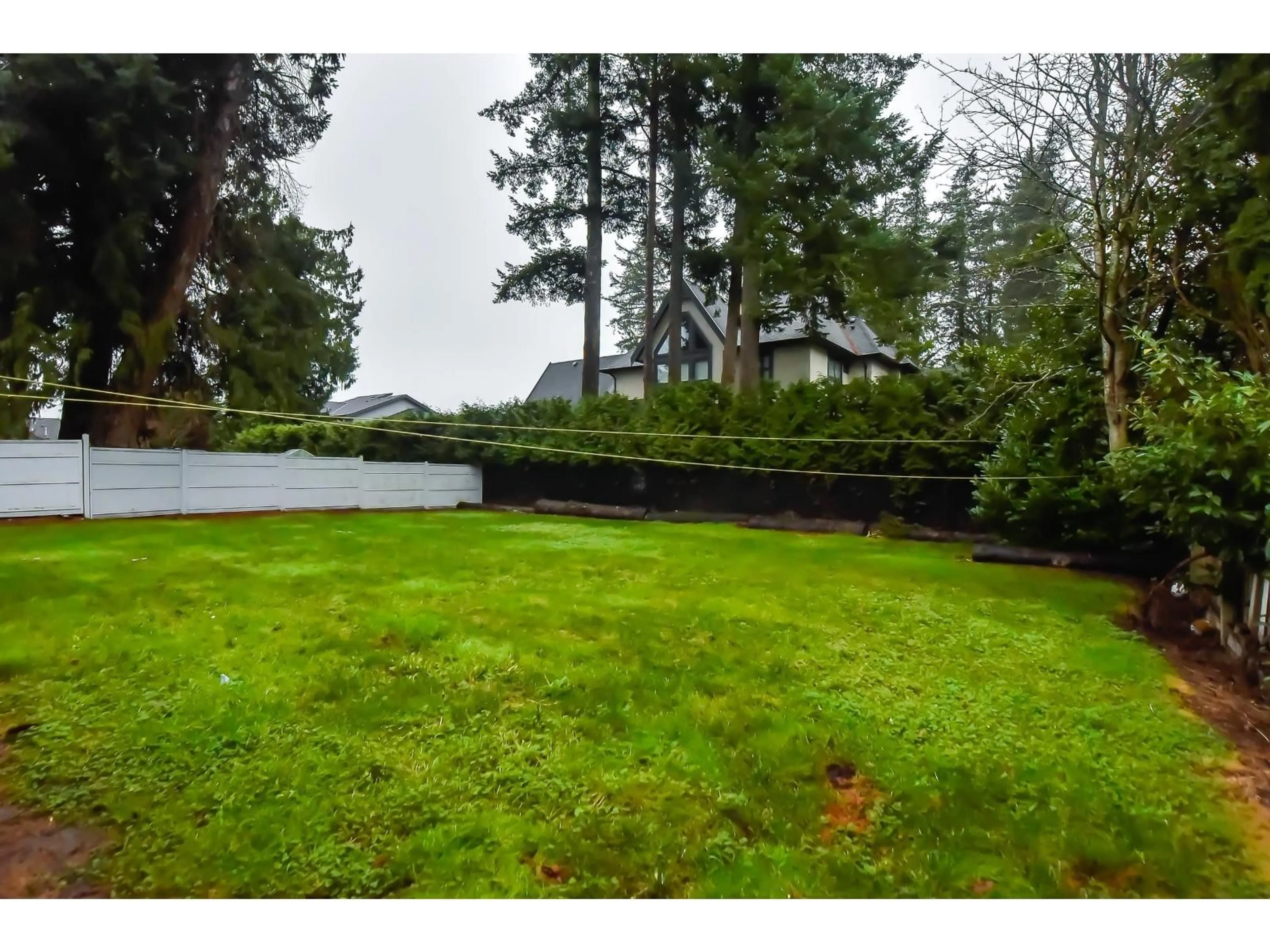 Patio, water/lake/river/ocean view for 1675 136 STREET, Surrey British Columbia V4A4E3