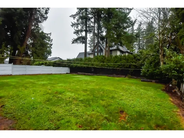 1675 136 STREET, Surrey 5