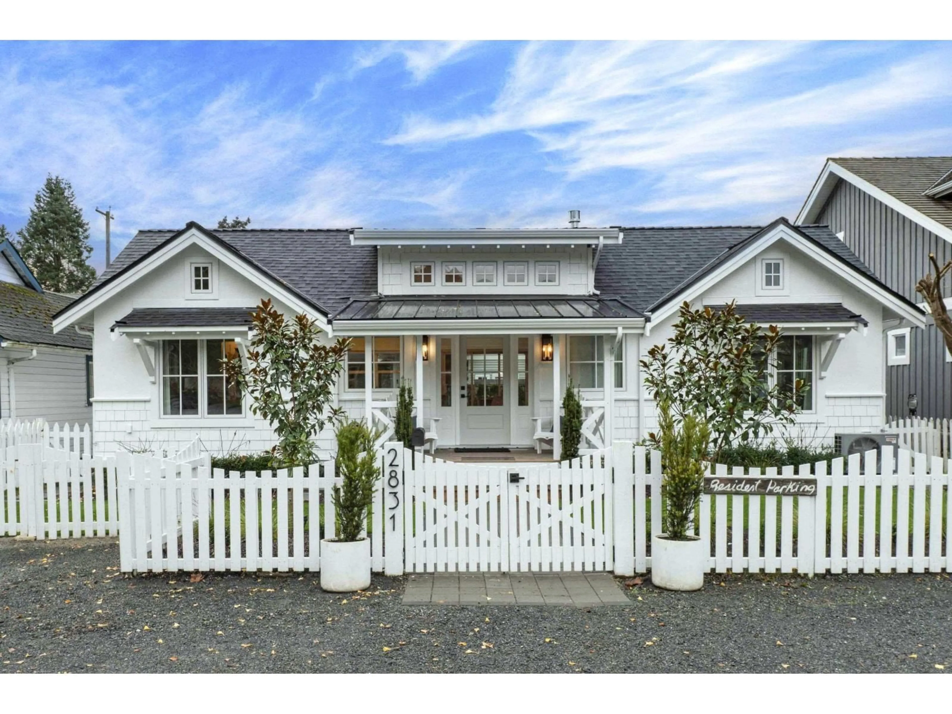 Unknown for 2831 GORDON AVENUE, Surrey British Columbia V4A3J5