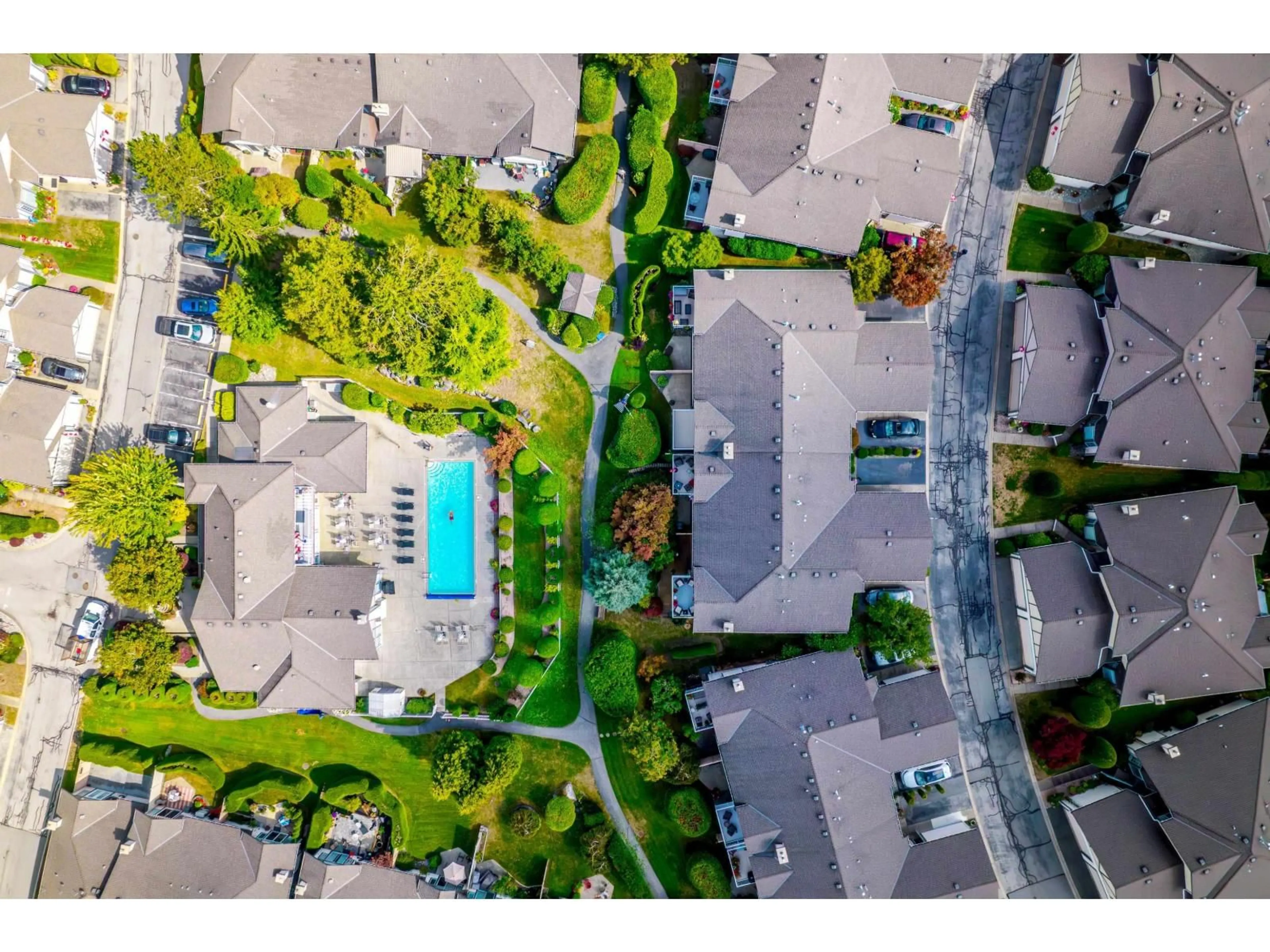 A pic from outside/outdoor area/front of a property/back of a property/a pic from drone, street for 47 - 9012 WALNUT GROVE DRIVE, Langley British Columbia V1M2K3