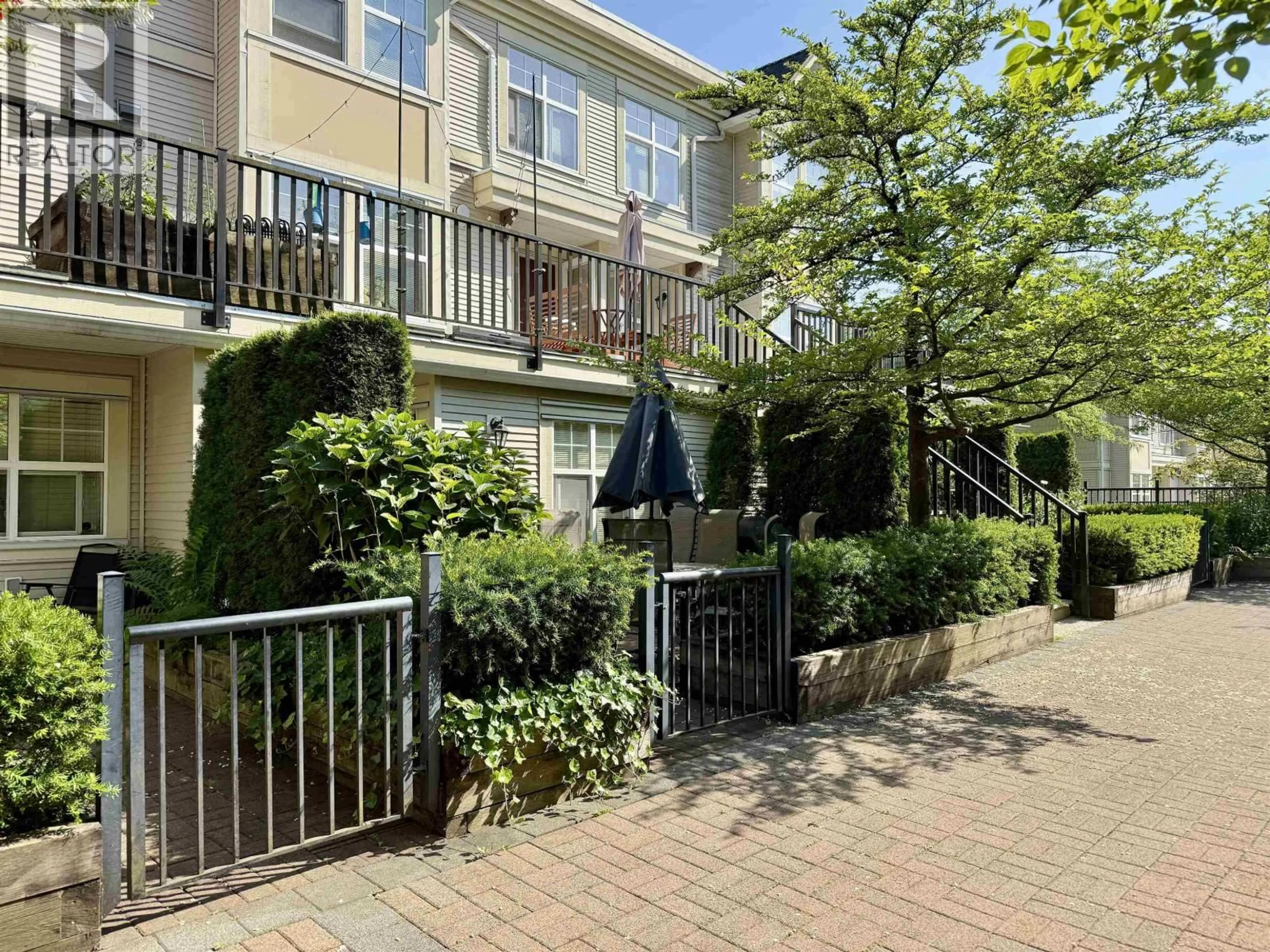 Patio, street for 12 - 7077 EDMONDS STREET, Burnaby British Columbia V3N1A3