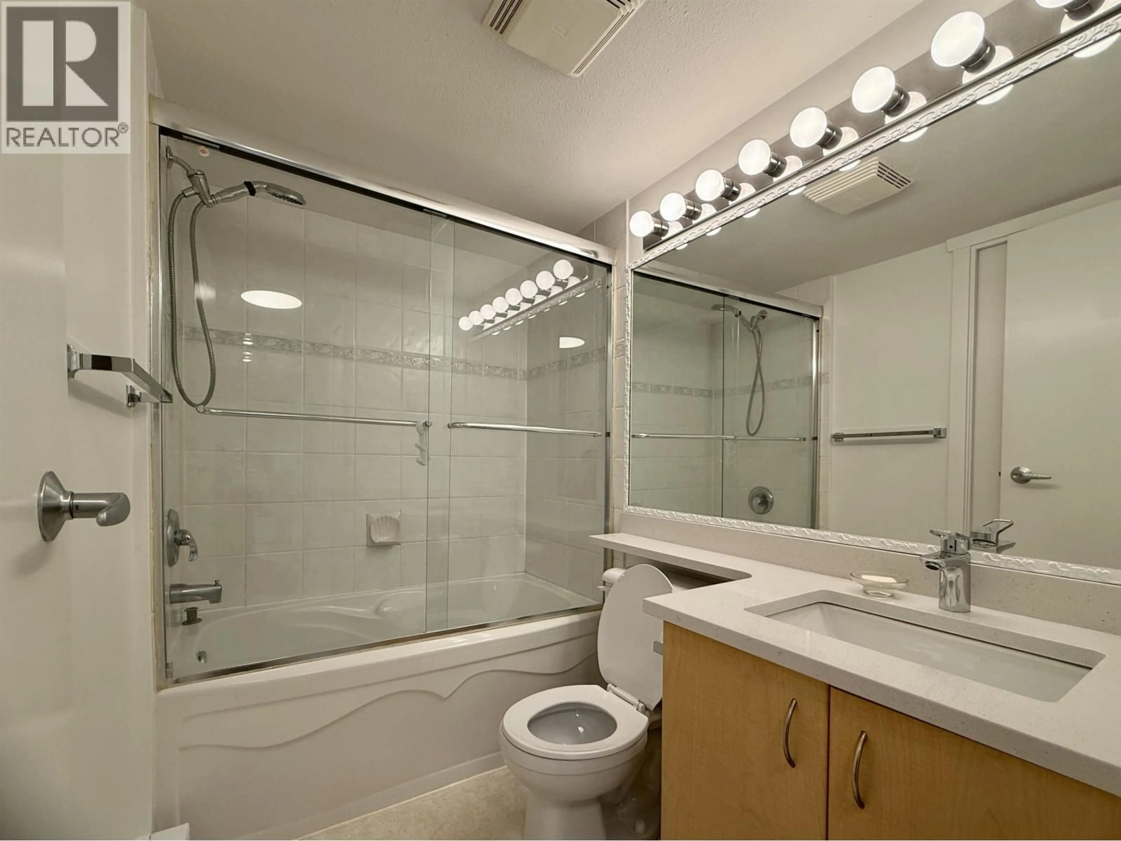 Standard bathroom, unknown for 12 - 7077 EDMONDS STREET, Burnaby British Columbia V3N1A3