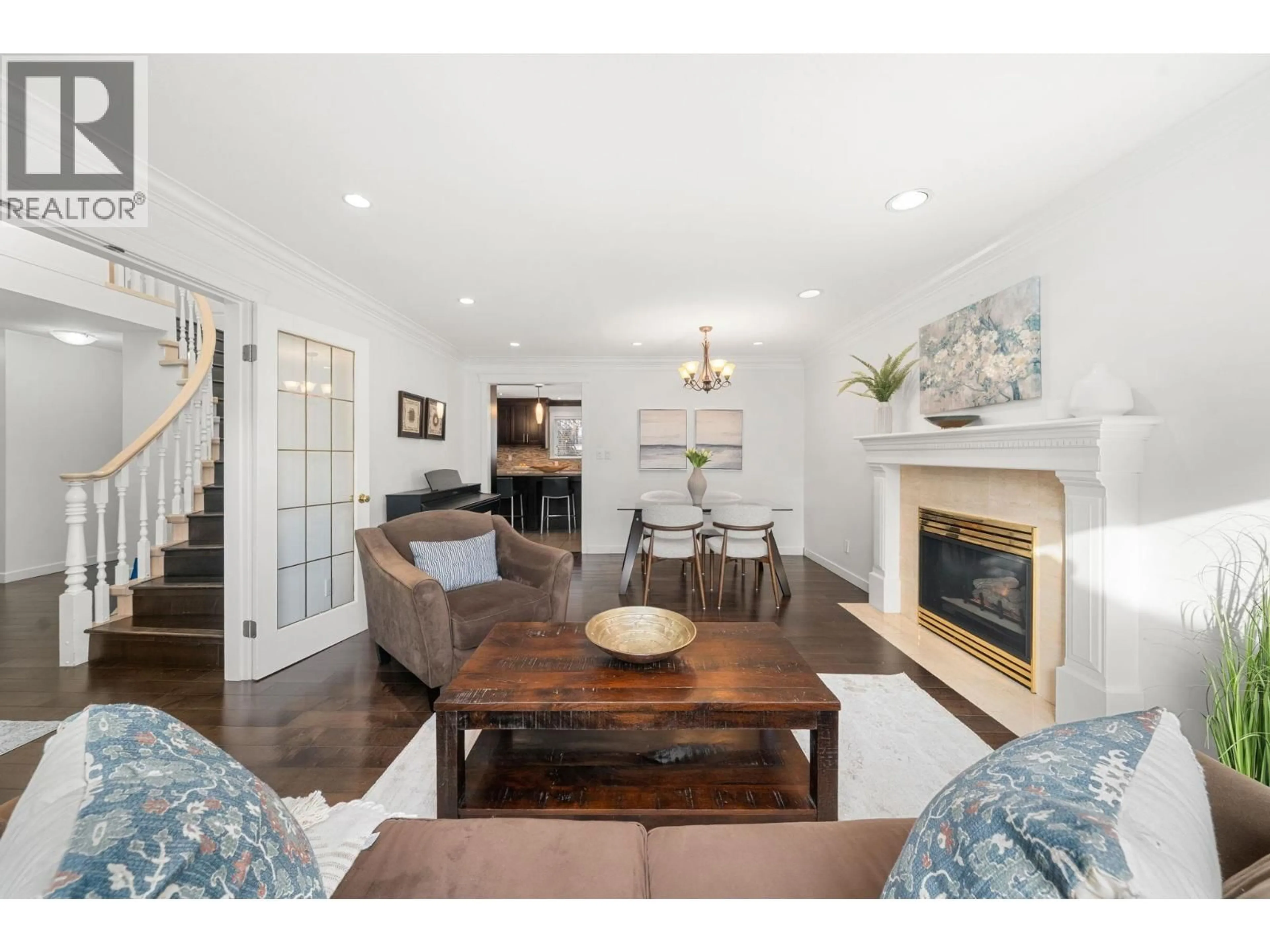 Living room with furniture, unknown for 2733 TEMPE GLEN DRIVE, North Vancouver British Columbia V7N4K5