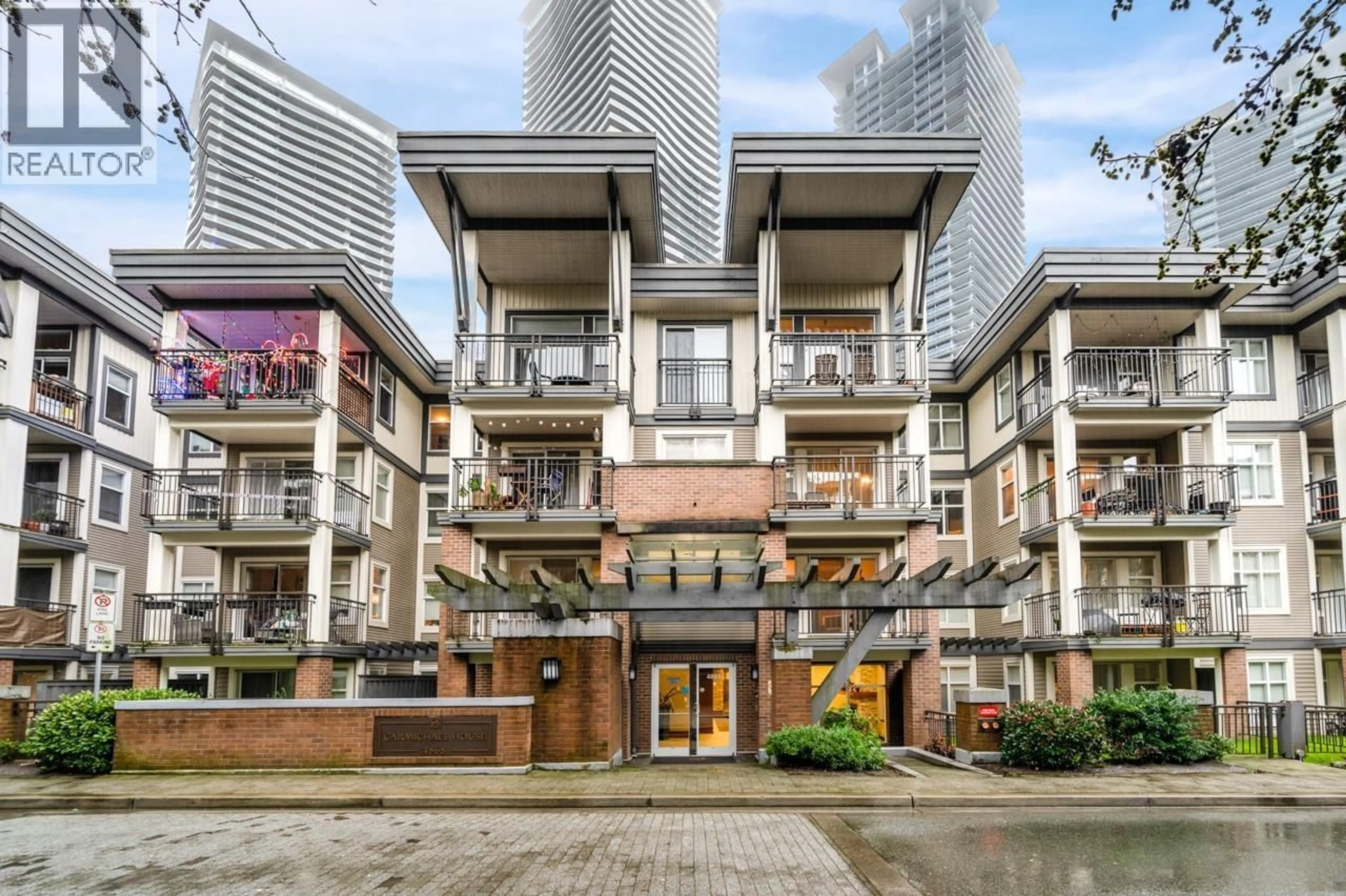 Patio, unknown for 210 - 4868 BRENTWOOD DRIVE, Burnaby British Columbia V5C0C2