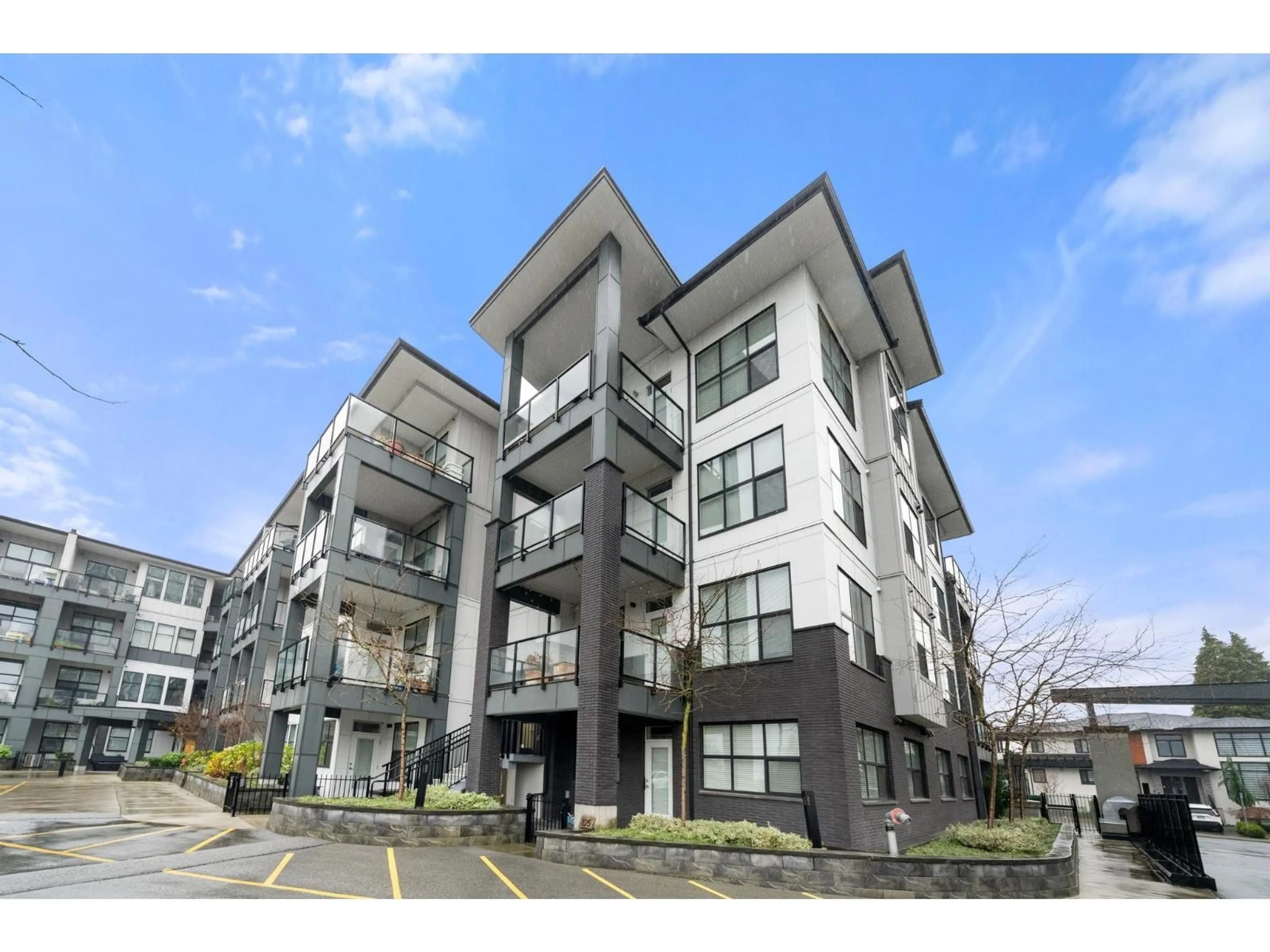 Unknown for 312 - 2120 GLADWIN ROAD, Abbotsford British Columbia V2S0L7