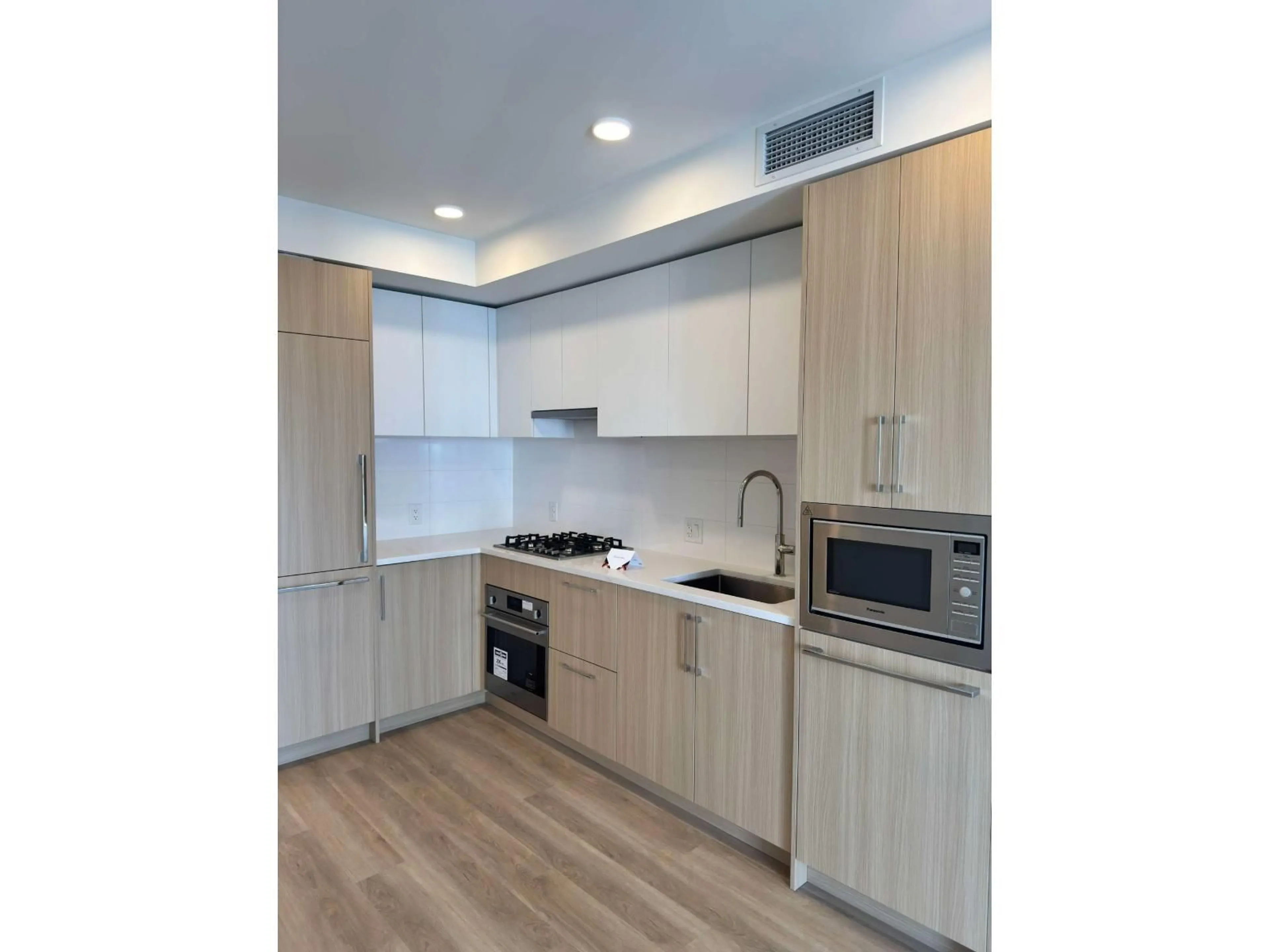 Standard kitchen, wood/laminate floor for 2008 - 9675 KING GEORGE BOULEVARD, Surrey British Columbia V3T0T7