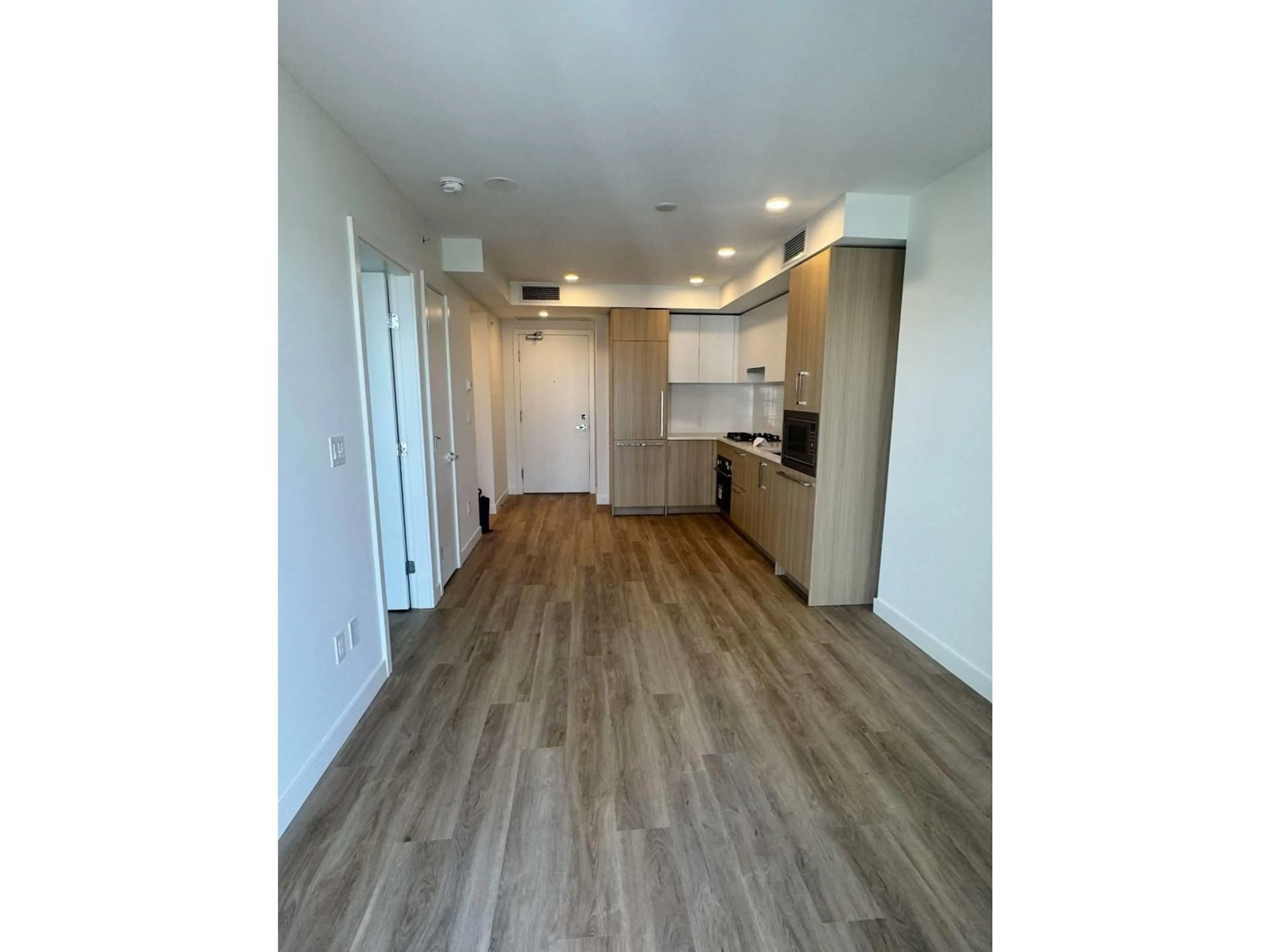 Unknown for 2008 - 9675 KING GEORGE BOULEVARD, Surrey British Columbia V3T0T7