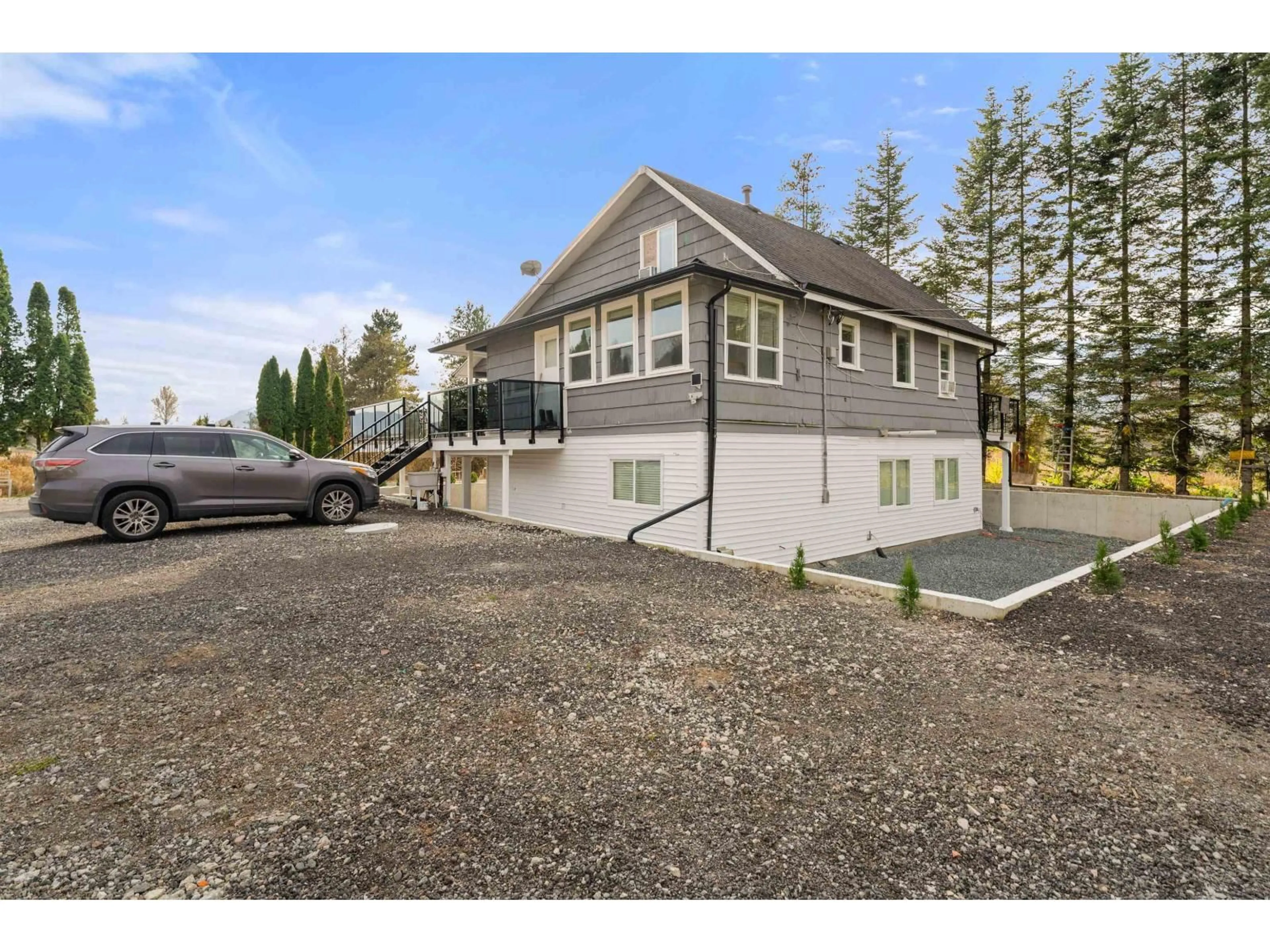 A pic from outside/outdoor area/front of a property/back of a property/a pic from drone, unknown for 11186 FARMS ROAD, Mission British Columbia V2V4J1