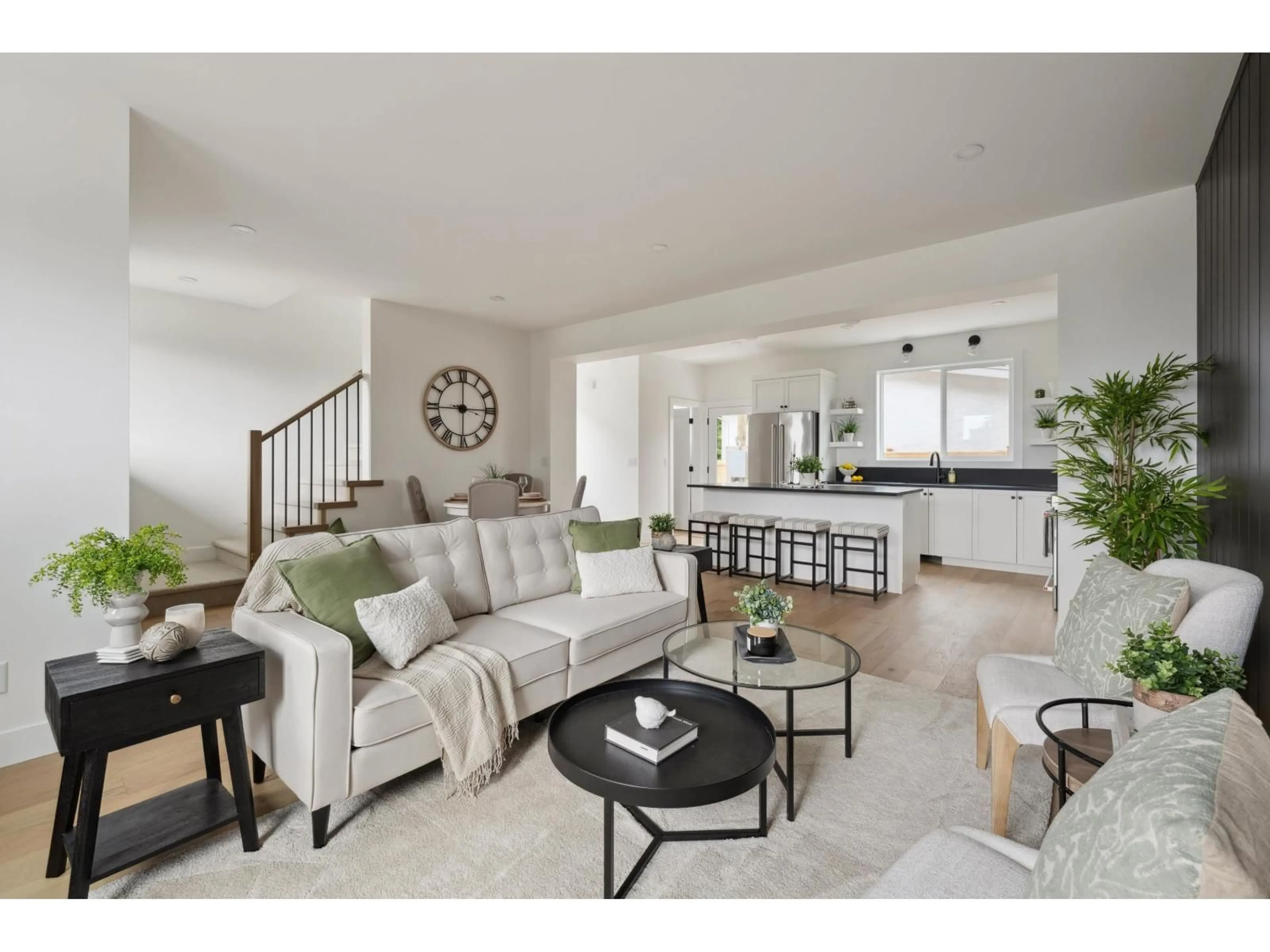 Living room with furniture, unknown for 2477 BECK ROAD, Abbotsford British Columbia V2S4S3