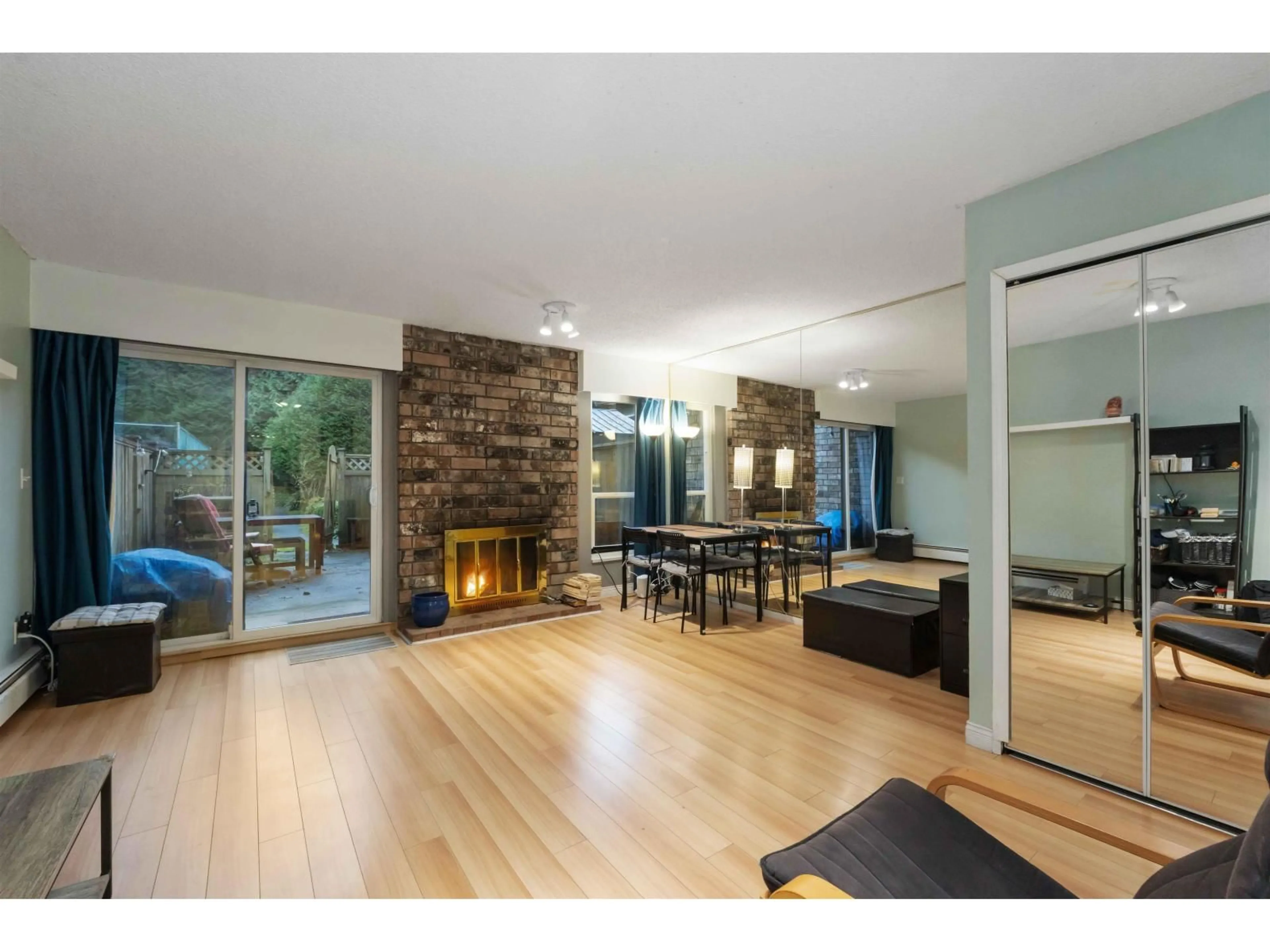 Unknown for 236 - 7447 140 STREET, Surrey British Columbia V3W6G5