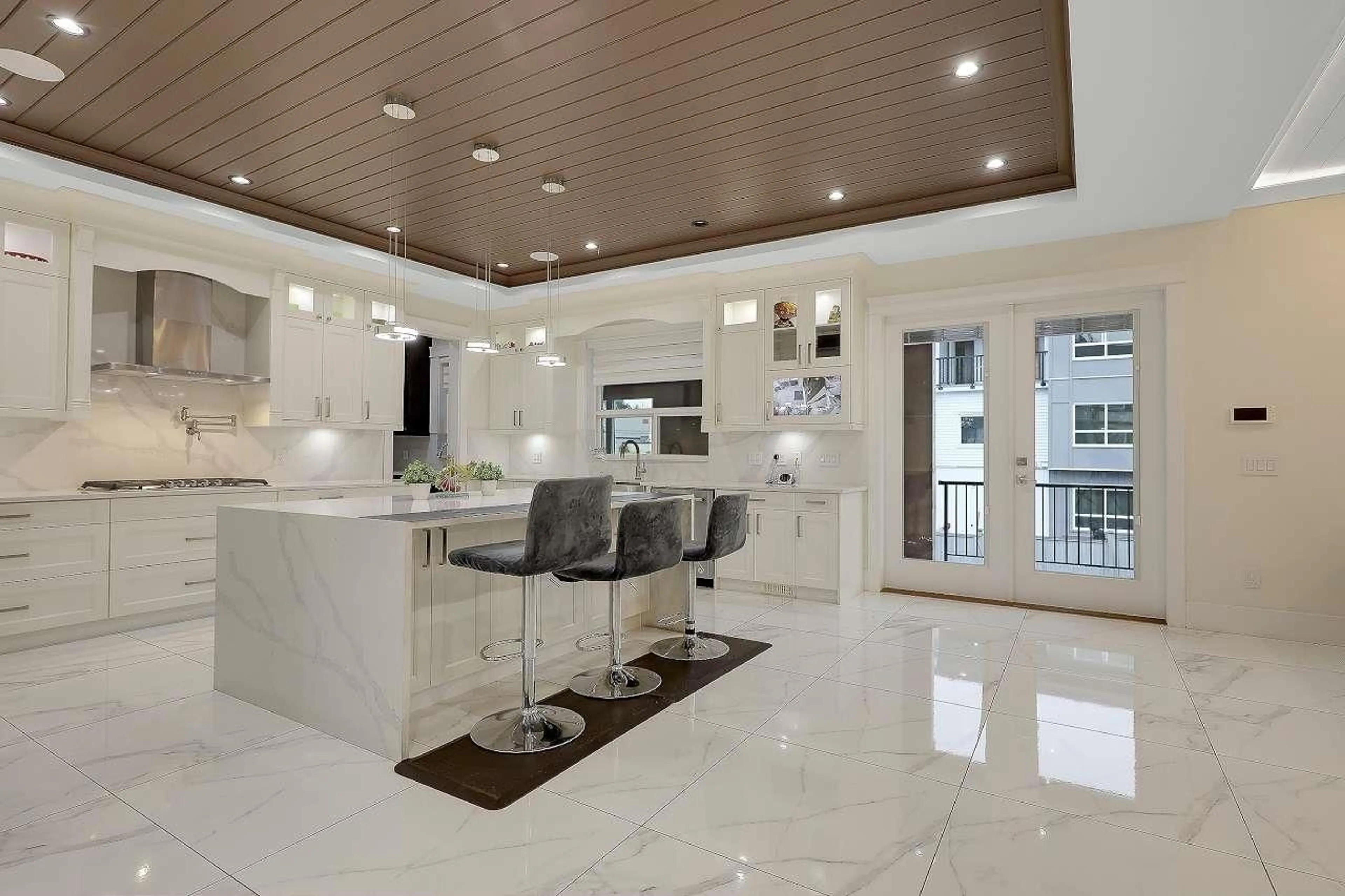 Contemporary kitchen, ceramic/tile floor for 2960 ROYAL STREET, Abbotsford British Columbia V2T2H8