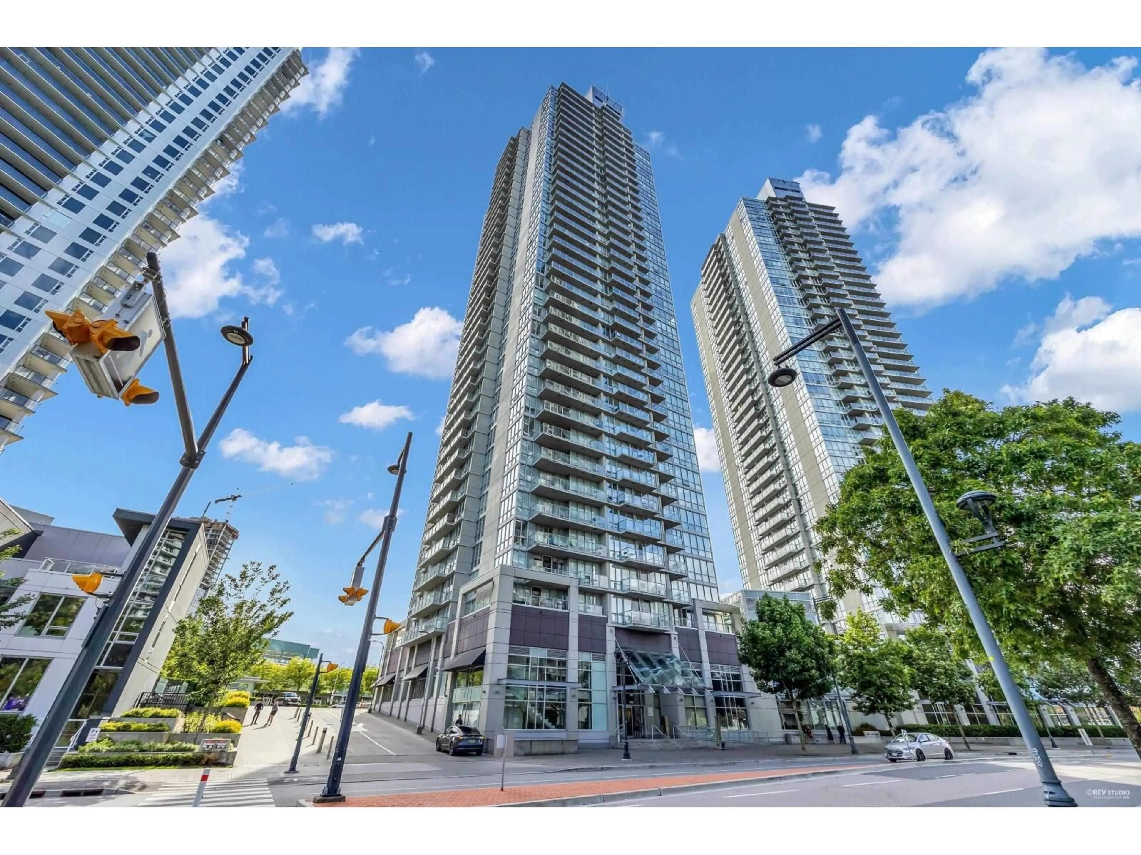 A pic from outside/outdoor area/front of a property/back of a property/a pic from drone, city buildings view from balcony for 2107 - 9981 WHALLEY BOULEVARD, Surrey British Columbia V3T0G6