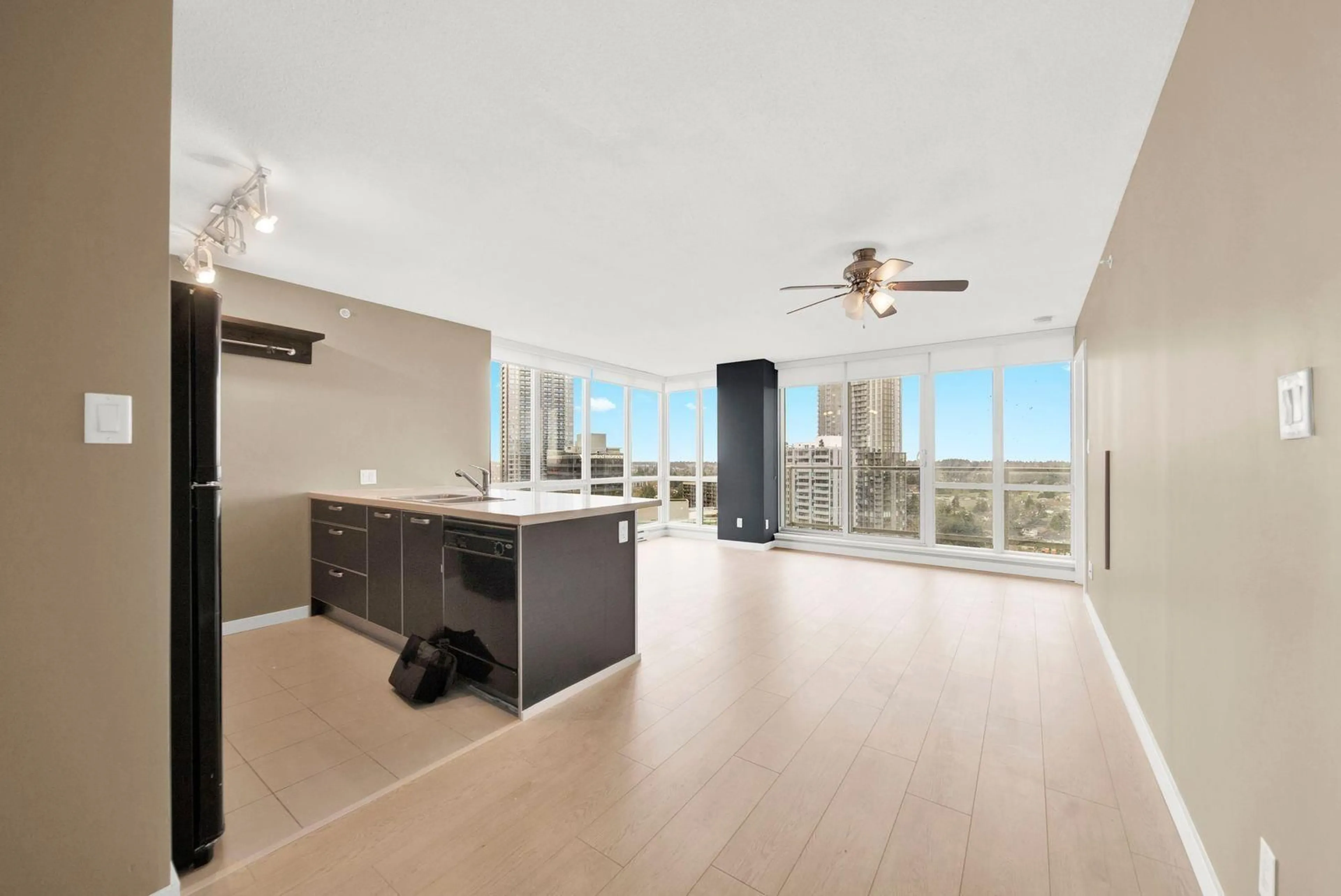 Open concept kitchen, unknown for 2107 - 9981 WHALLEY BOULEVARD, Surrey British Columbia V3T0G6