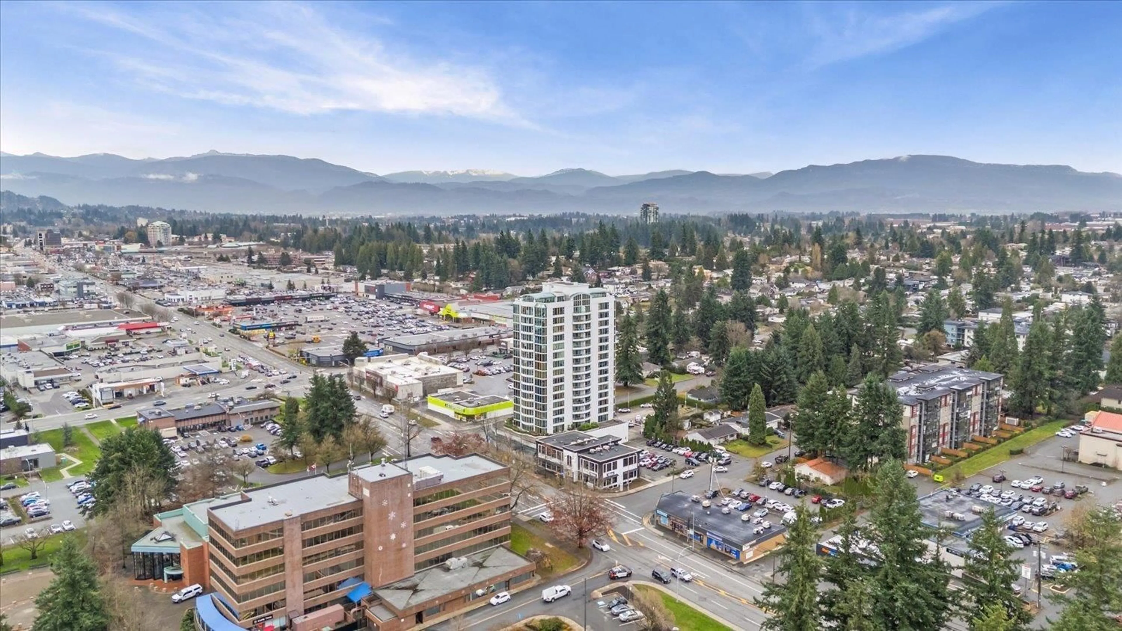 A pic from outside/outdoor area/front of a property/back of a property/a pic from drone, mountain view for 504 - 32330 SOUTH FRASER WAY, Abbotsford British Columbia V2T1X1