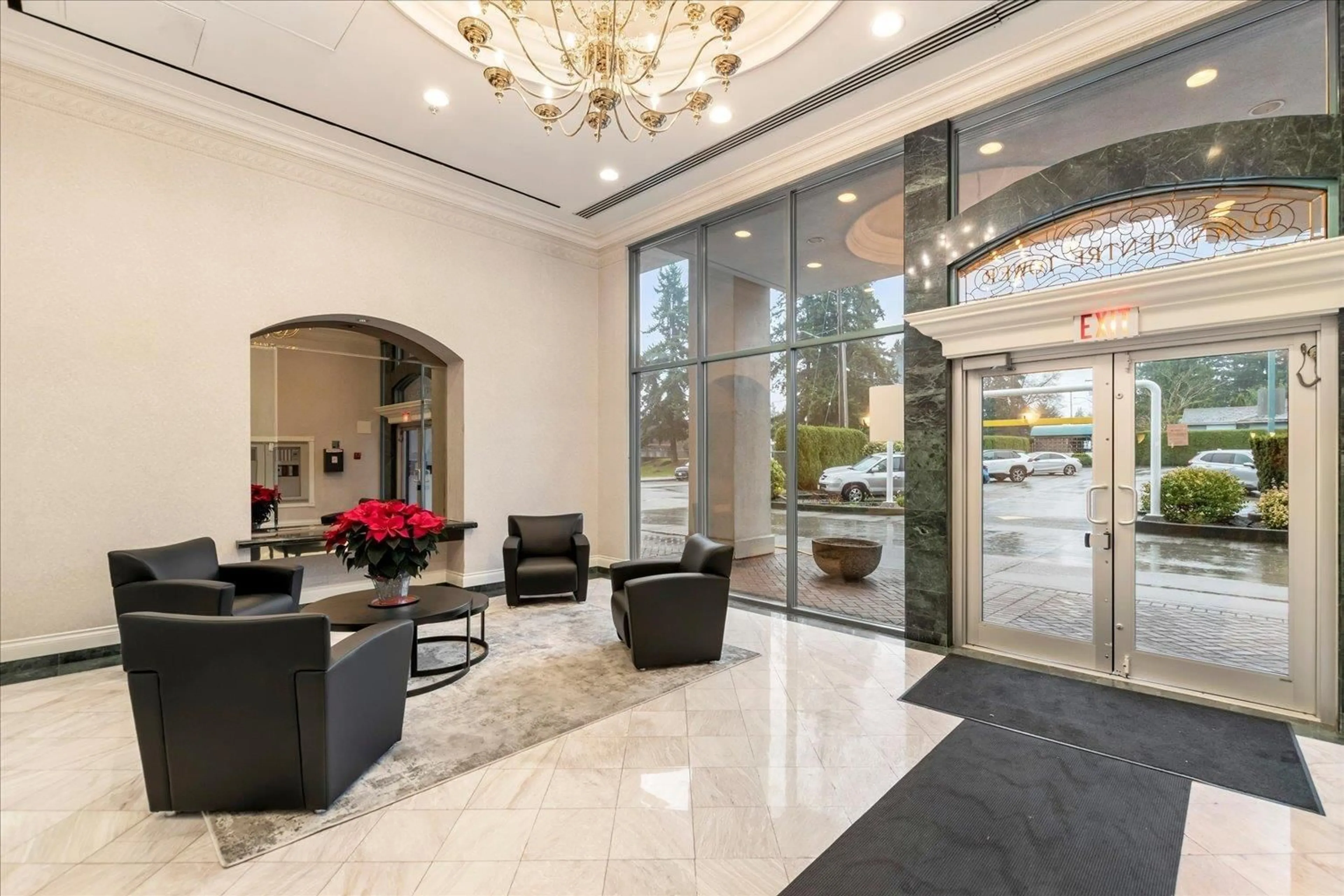 Lobby for 504 - 32330 SOUTH FRASER WAY, Abbotsford British Columbia V2T1X1