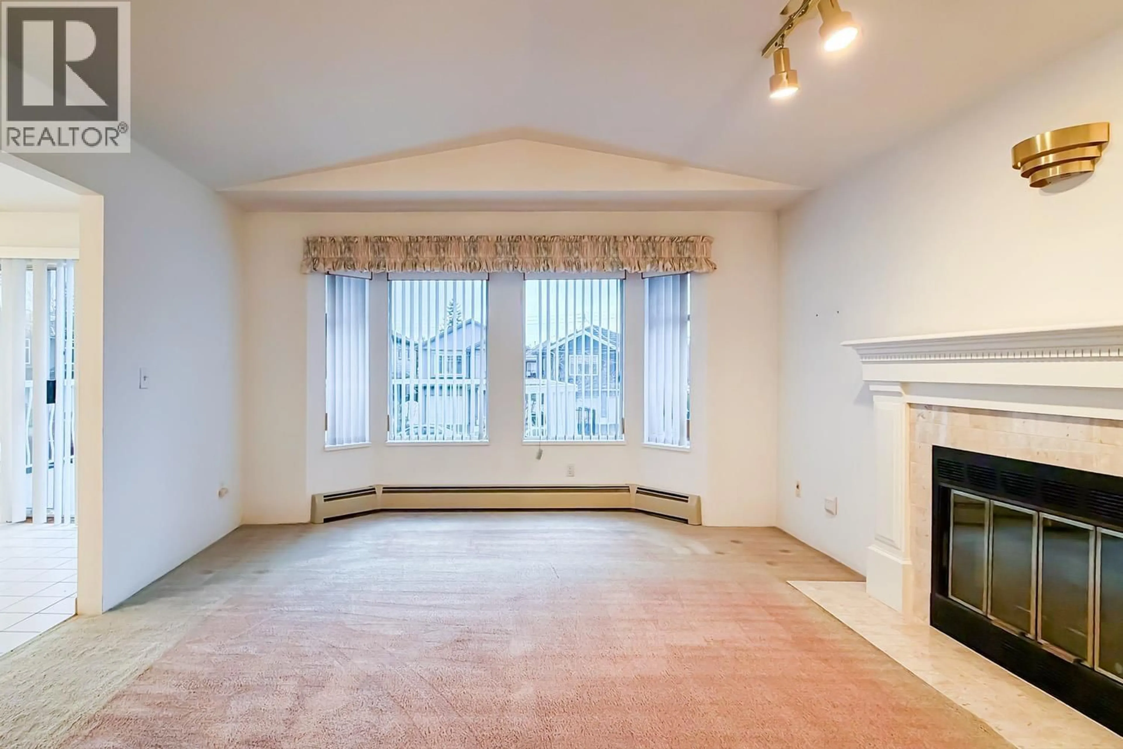 A pic of a room for 7459 HOLLY STREET, Burnaby British Columbia V5E2C3