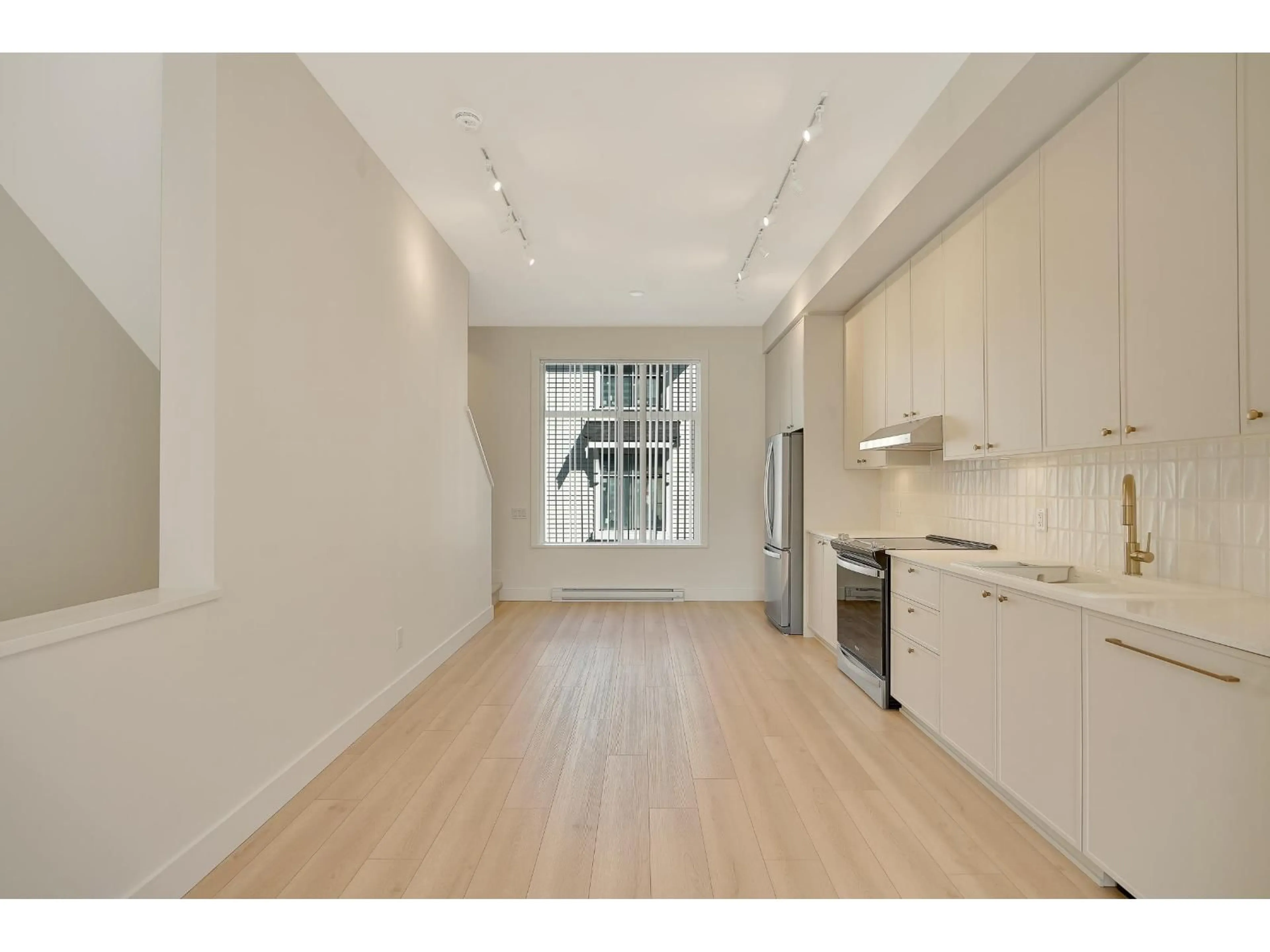 Unknown for 80 - 14151 58A AVENUE, Surrey British Columbia V3X0L1