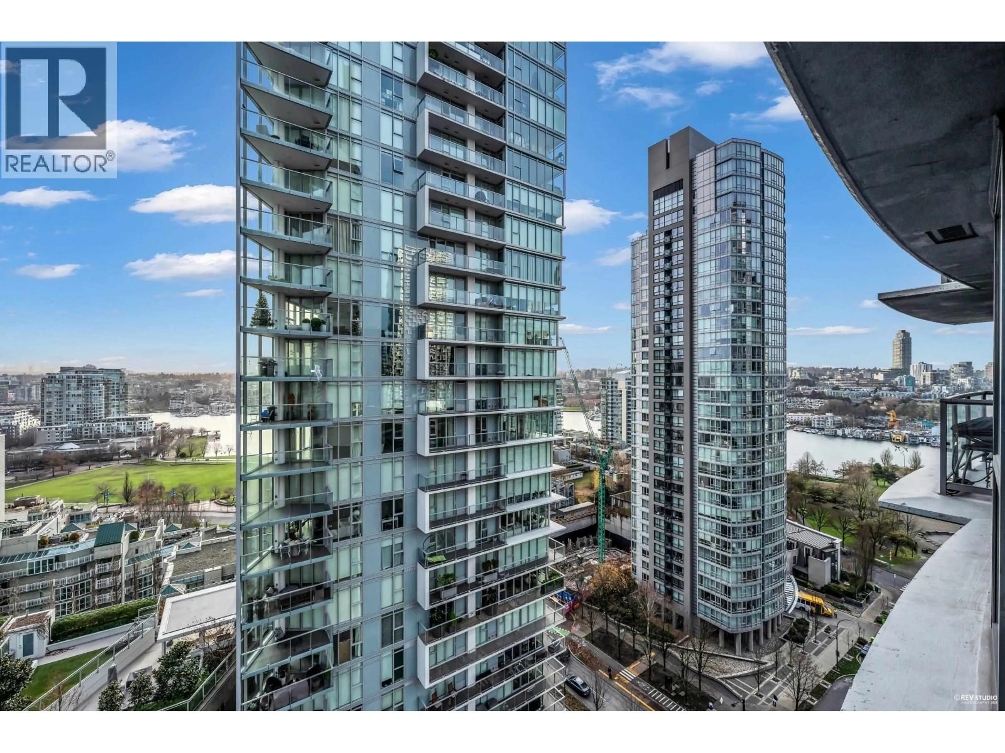 A pic from outside/outdoor area/front of a property/back of a property/a pic from drone, city buildings view from balcony for 1901 - 501 PACIFIC STREET, Vancouver British Columbia V6Z2X6