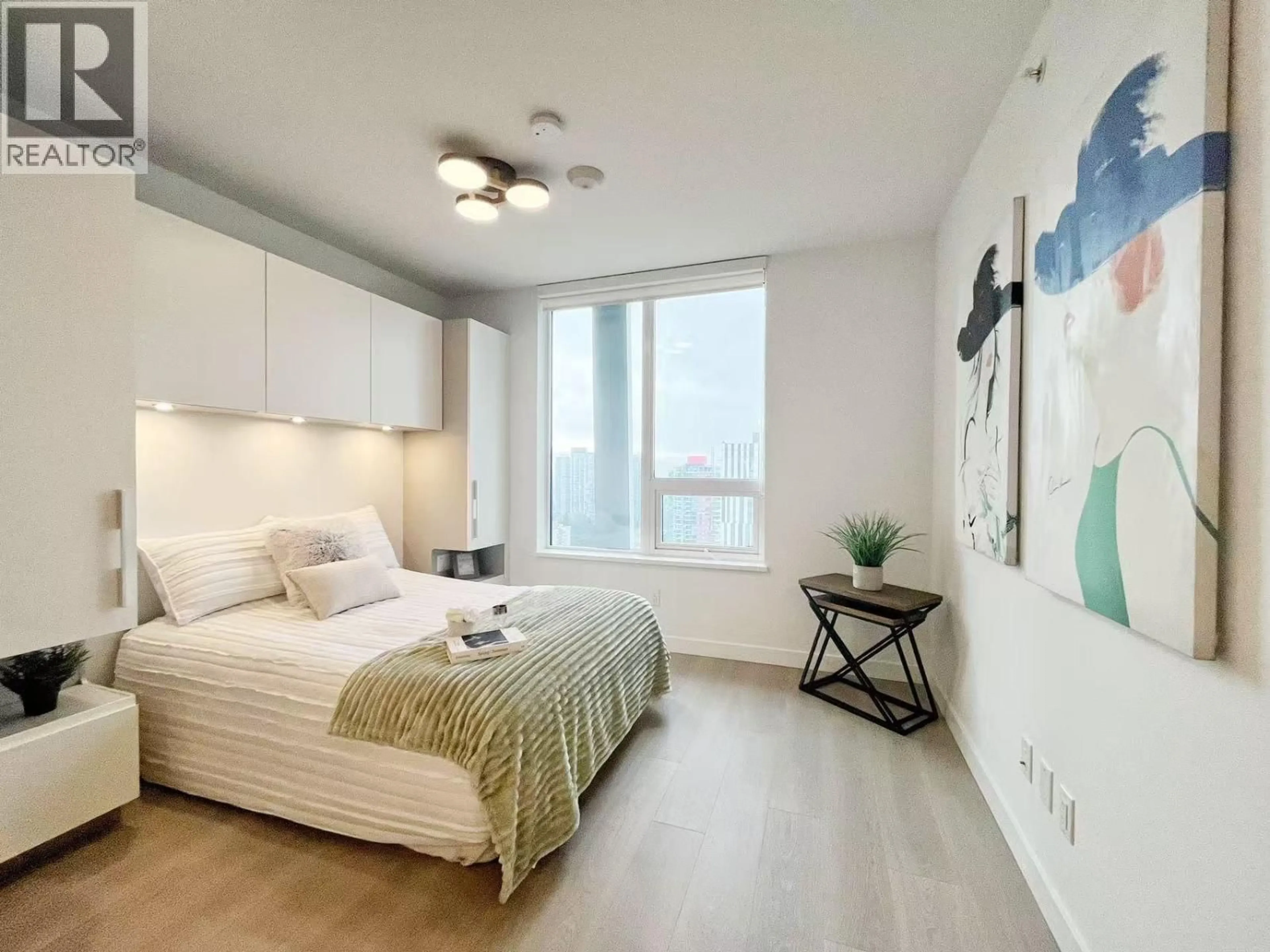 Bedroom with bed, wood/laminate floor for 2903 - 6537 TELFORD AVENUE, Burnaby British Columbia V5H0K9