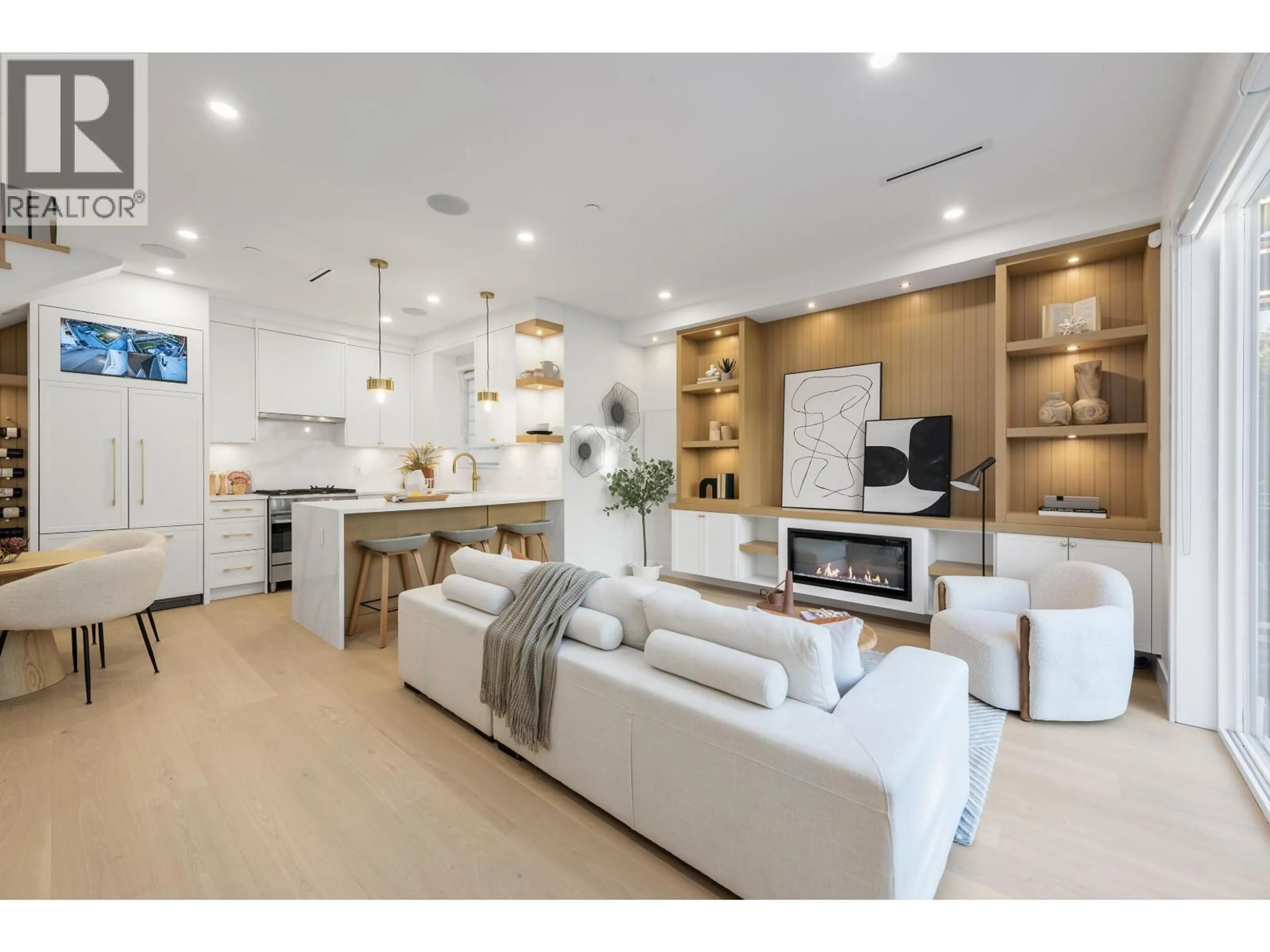 Unknown for 1 - 4855 DUMFRIES STREET, Vancouver British Columbia V5N3T8