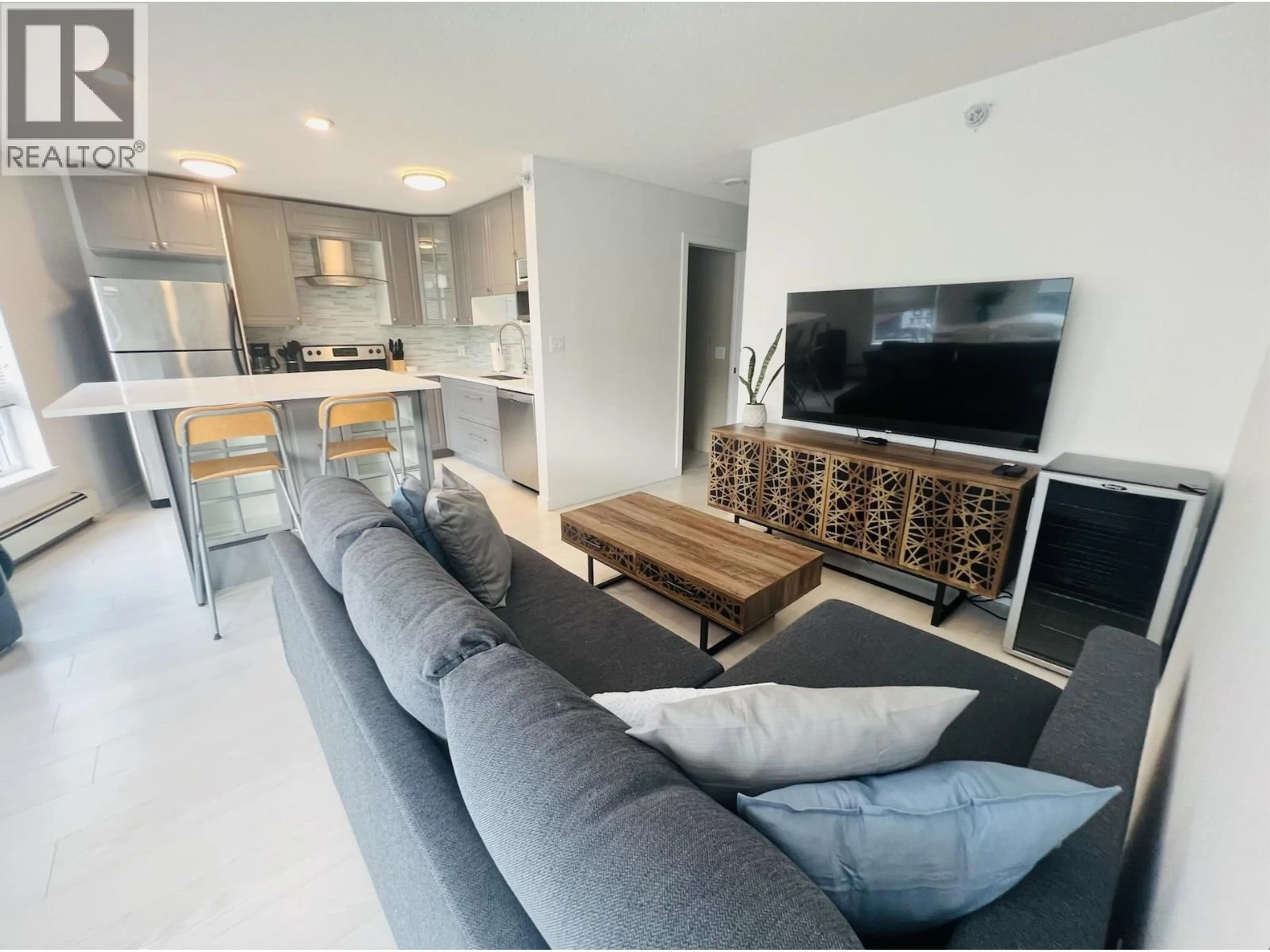 Living room with furniture, unknown for 1202 - 188 KEEFER PLACE, Vancouver British Columbia V6B0J1