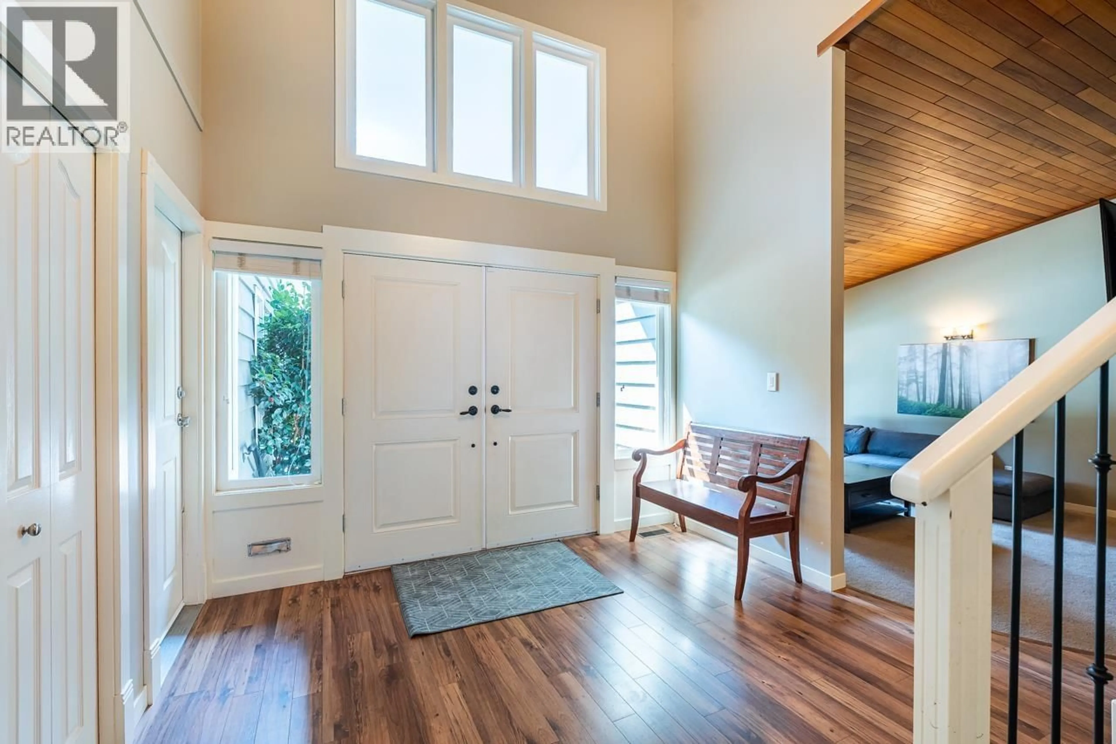 Indoor entryway for 2419 ORANDA AVENUE, Coquitlam British Columbia V3K3A5