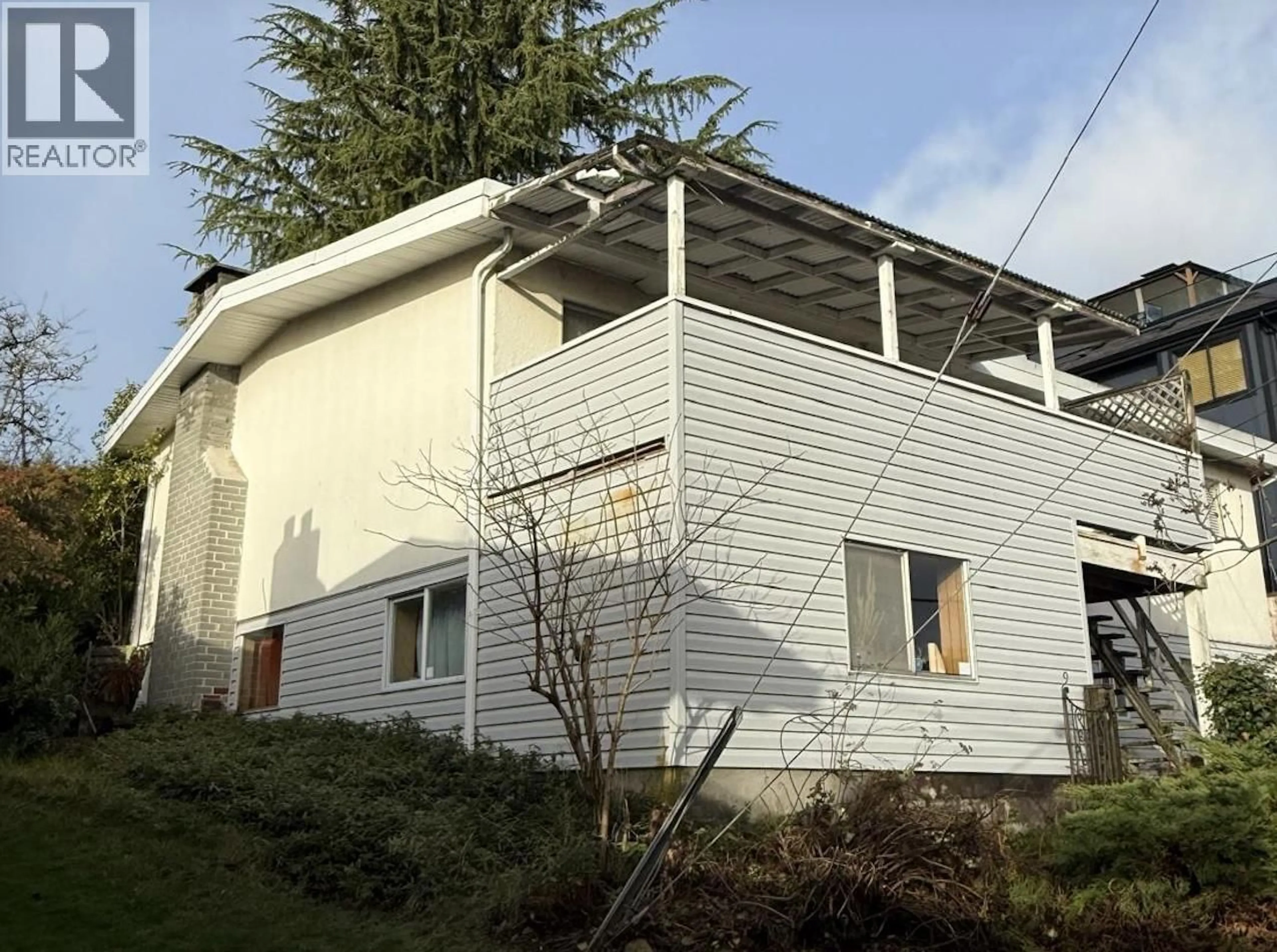 Home with vinyl exterior material, building for 7790 ELLIOTT STREET, Vancouver British Columbia V5S2N9