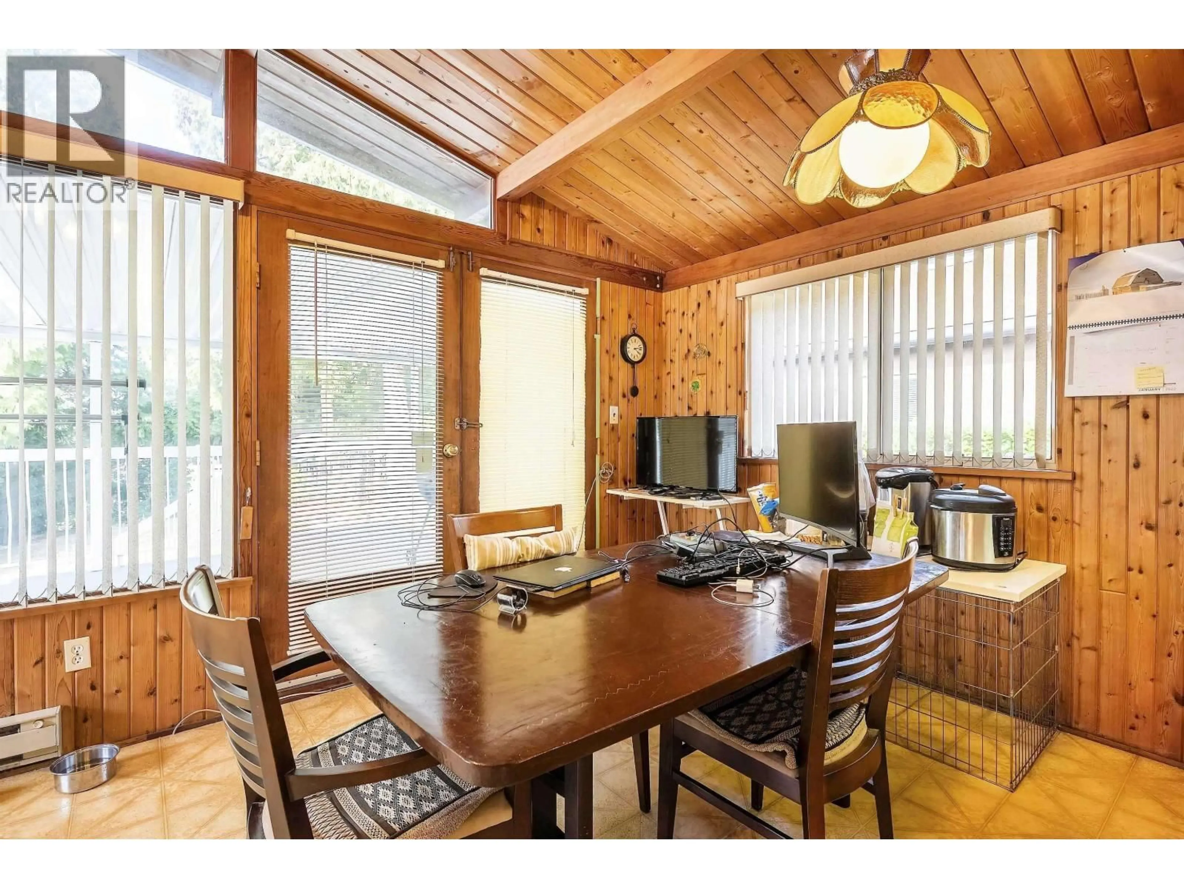 Dining room, wood/laminate floor for 7989 MCGREGOR AVENUE, Burnaby British Columbia V5J4H4
