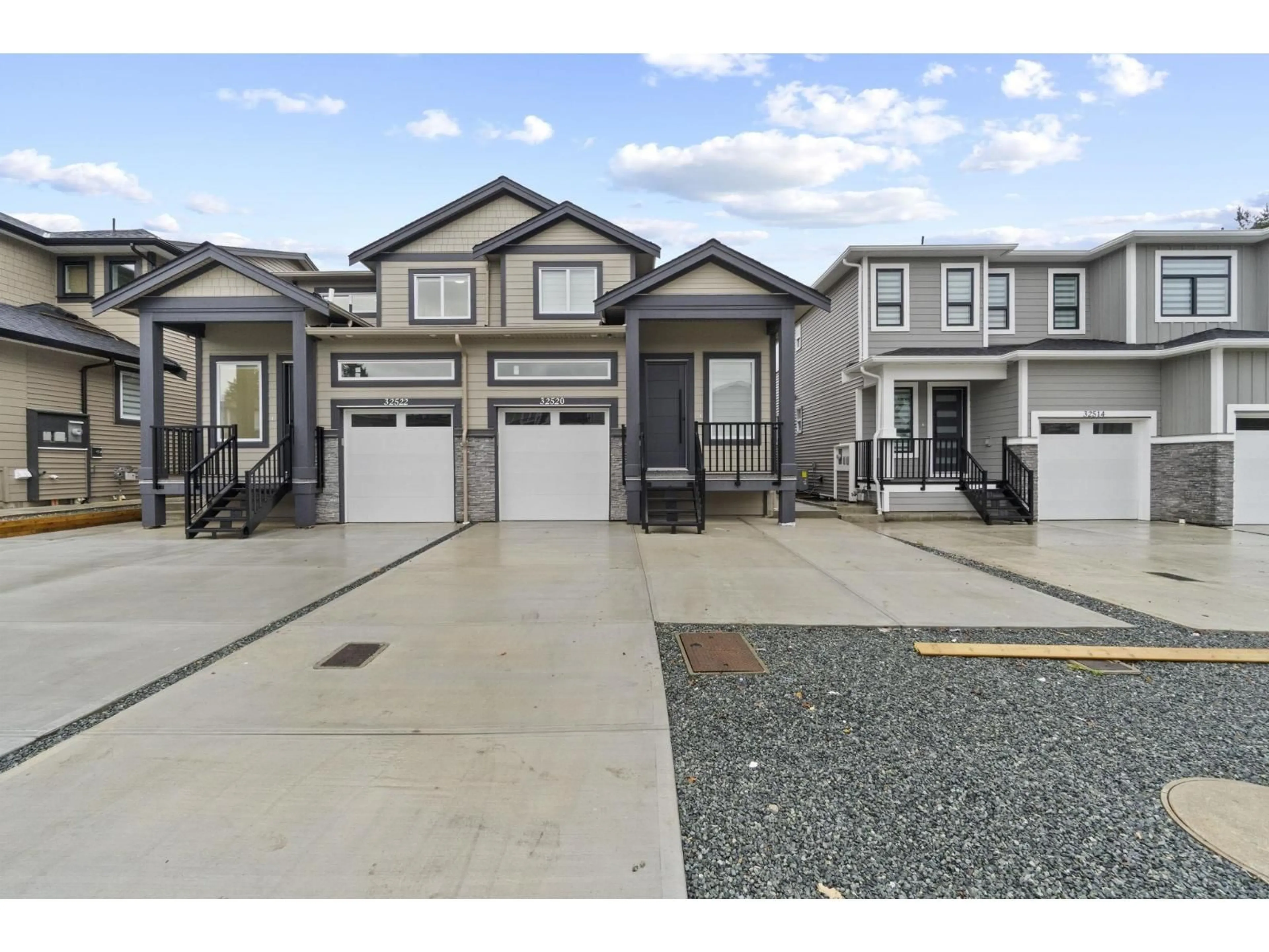 Unknown for 32520 HIGGINBOTTOM COURT, Mission British Columbia V2V2T7