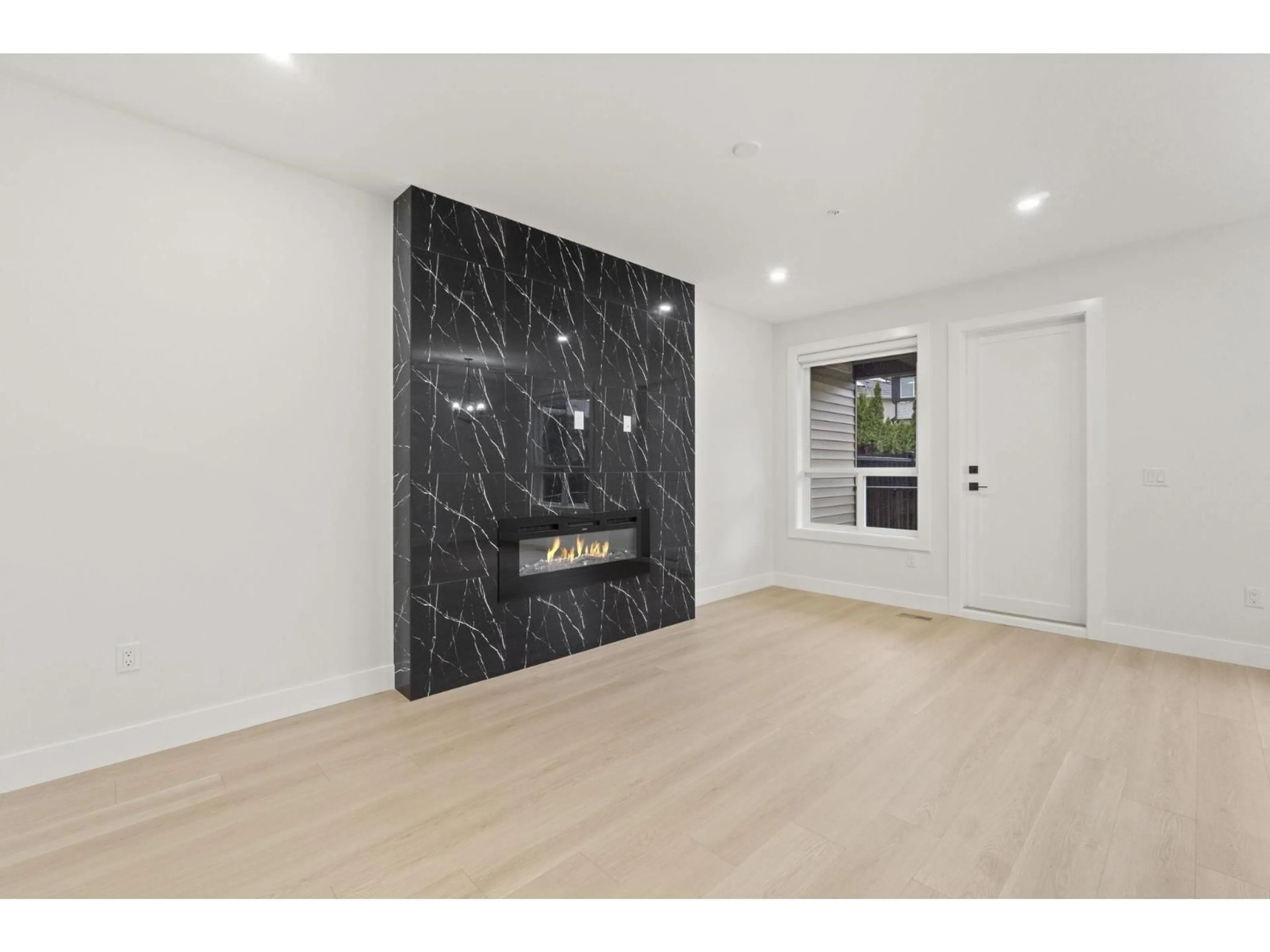 Unknown for 32520 HIGGINBOTTOM COURT, Mission British Columbia V2V2T7