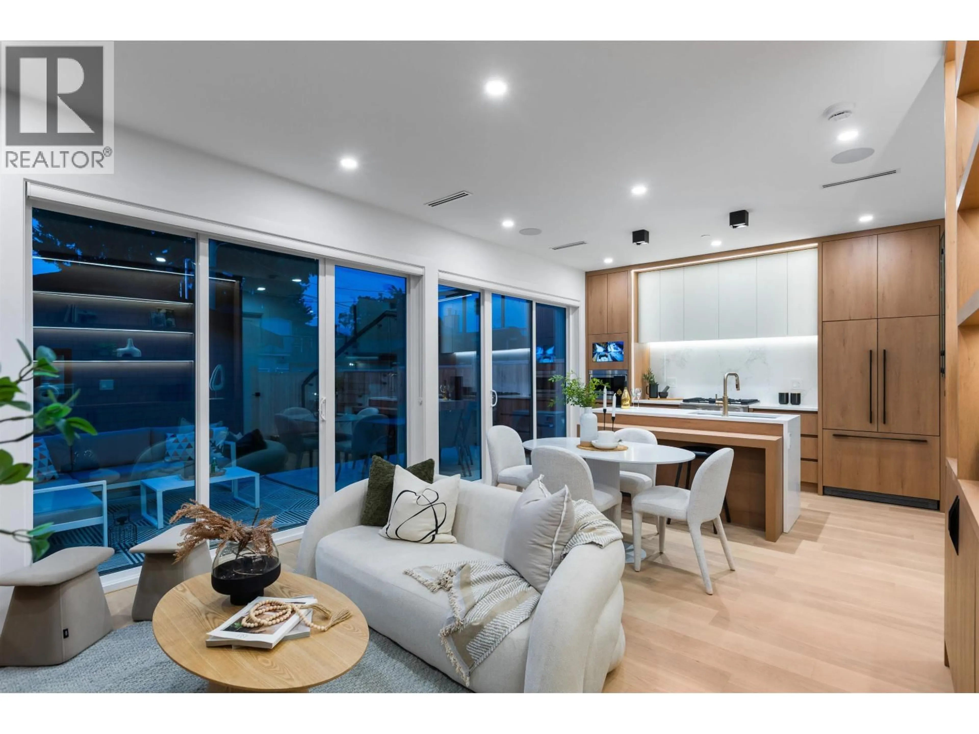 Open concept kitchen, wood/laminate floor for 2 - 2435 NAPIER STREET, Vancouver British Columbia V5K2W2