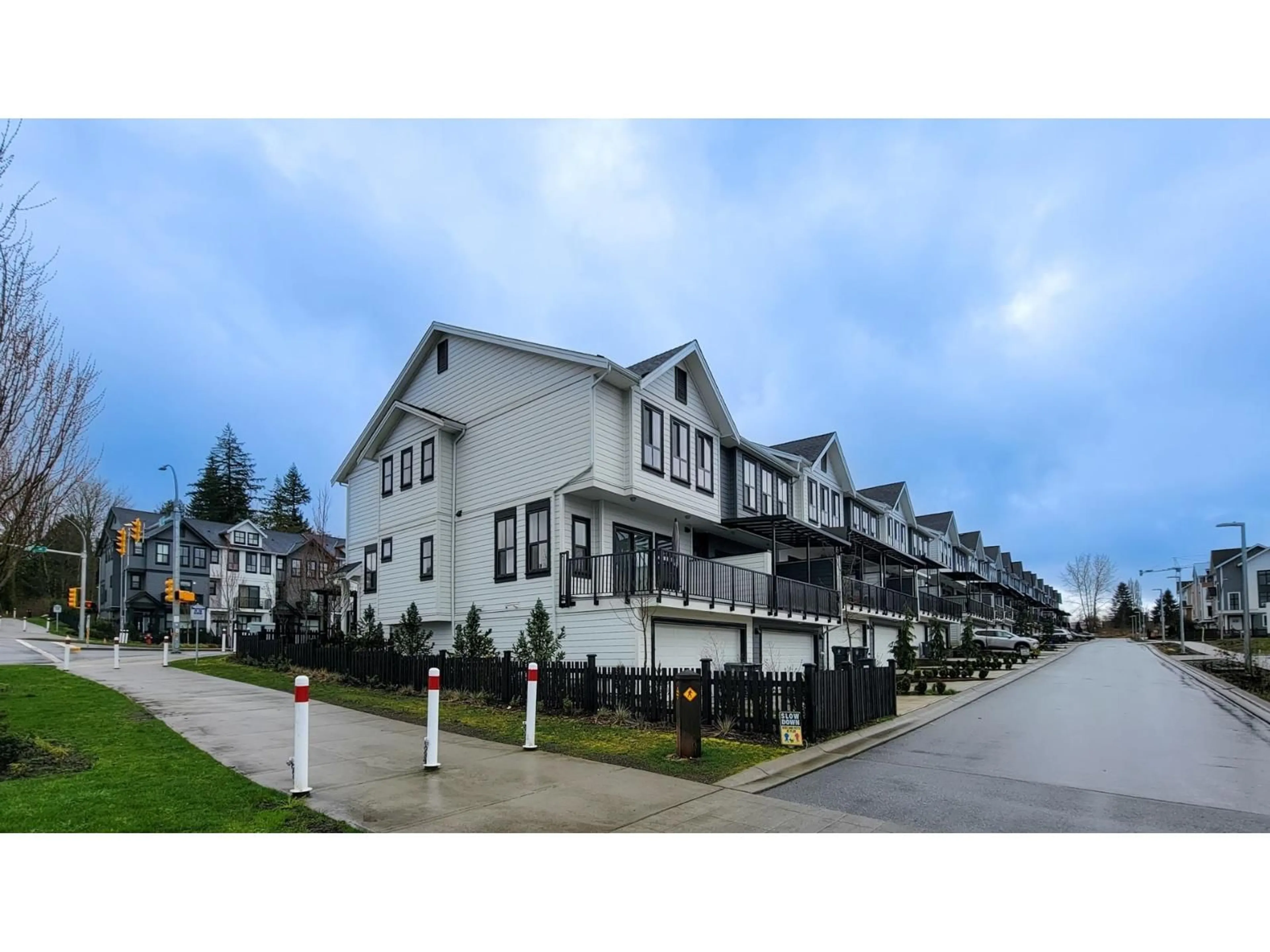 Unknown for 8163 202 STREET, Langley British Columbia V2Y3K2