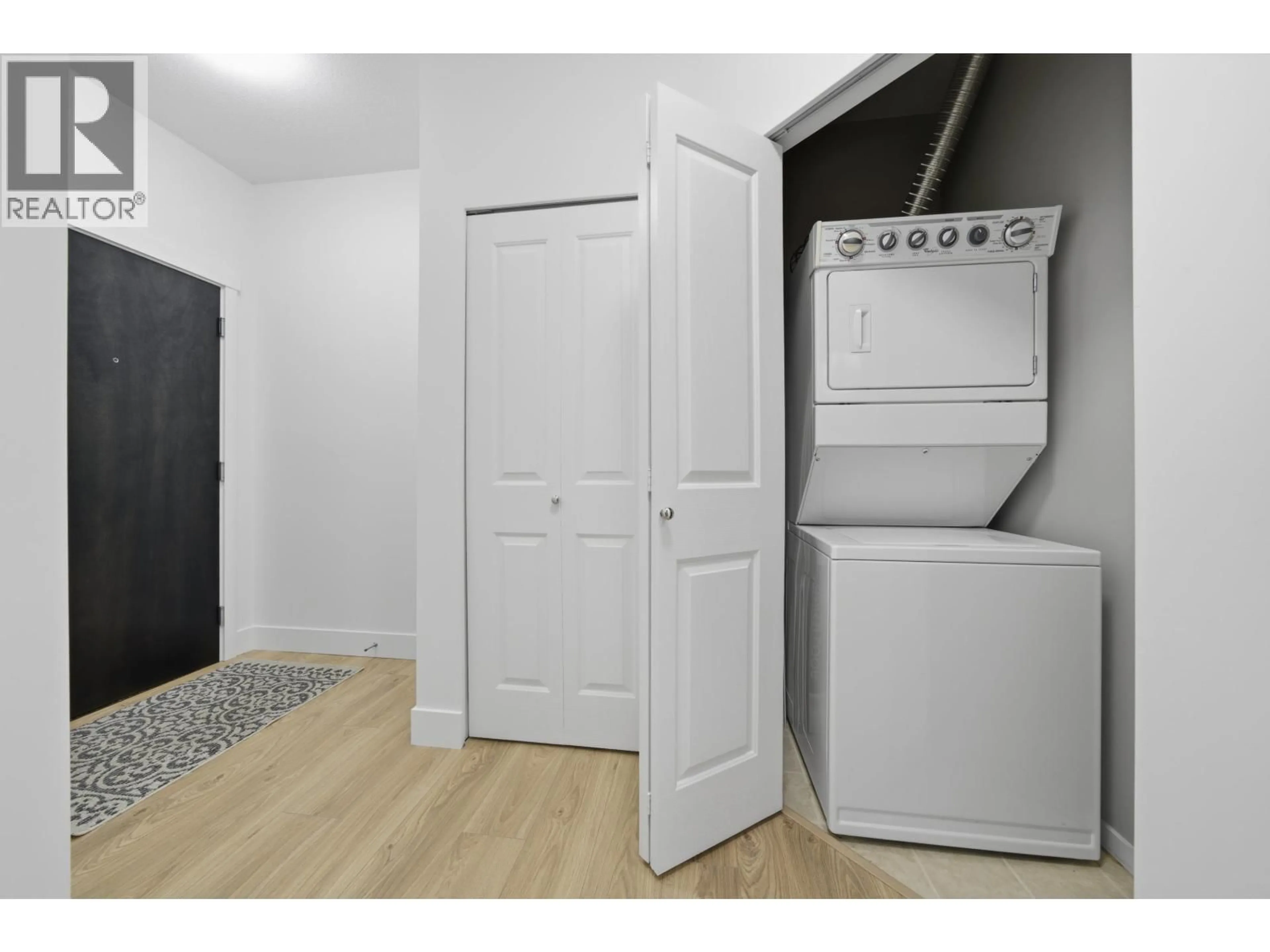 Unknown for 114 - 3178 DAYANEE SPRINGS BOULEVARD, Coquitlam British Columbia V3E0B9