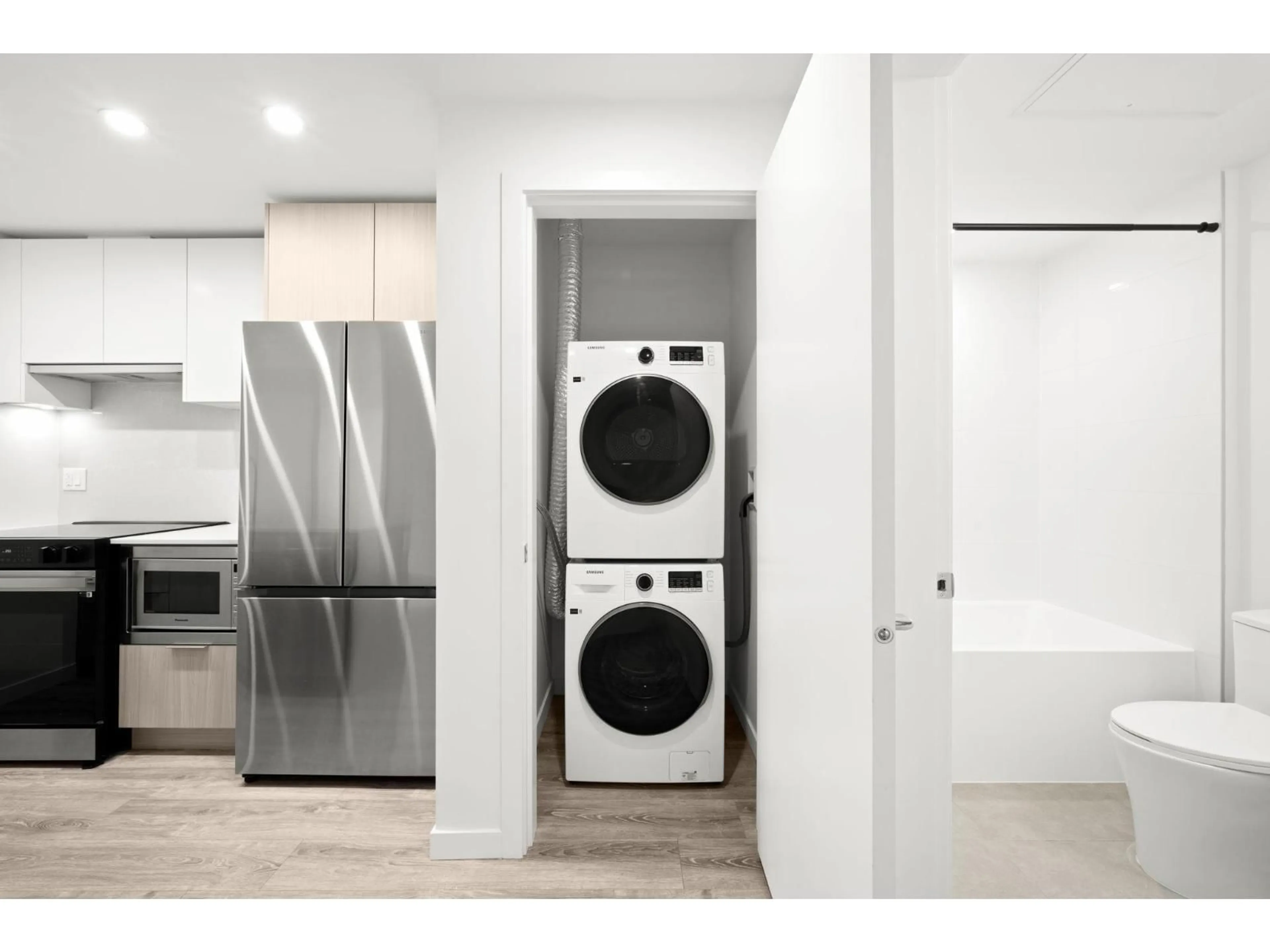 Laundry room for 420 - 10828 139A STREET, Surrey British Columbia V3R0H3