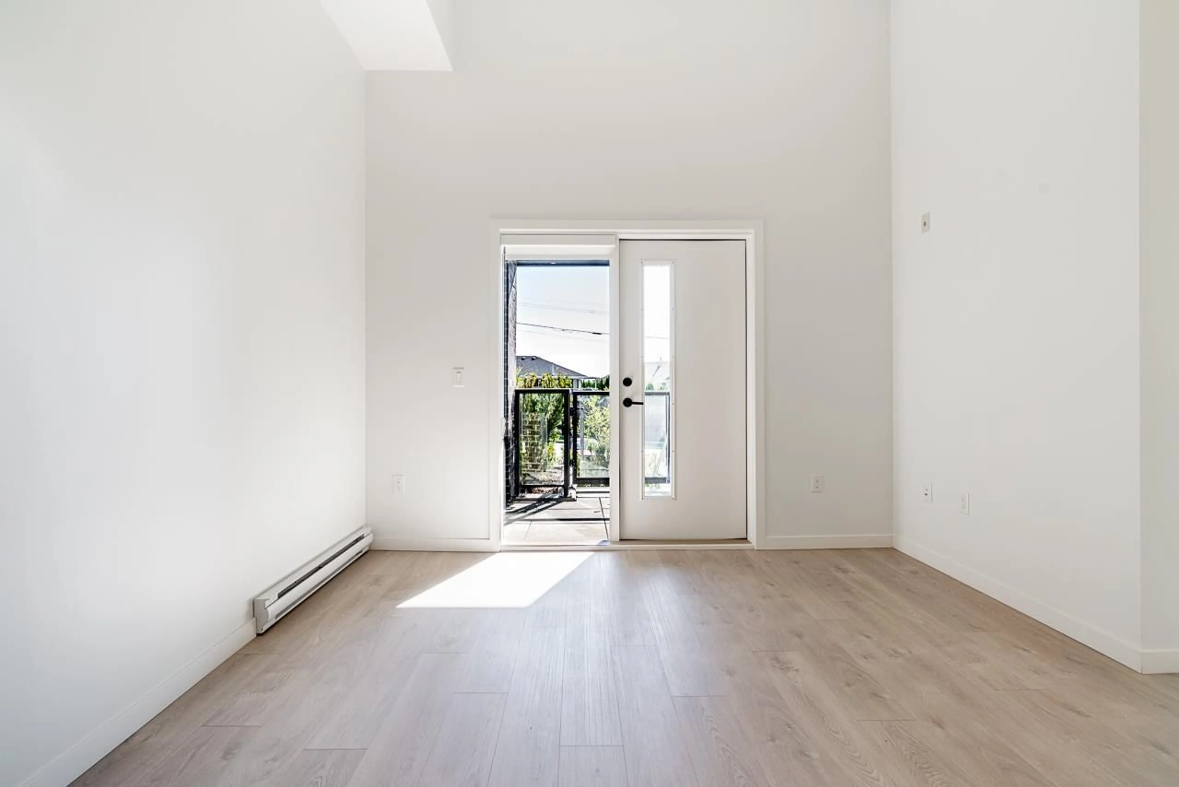 Unknown for 307 - 19577 65B AVENUE, Surrey British Columbia V4N6Y3