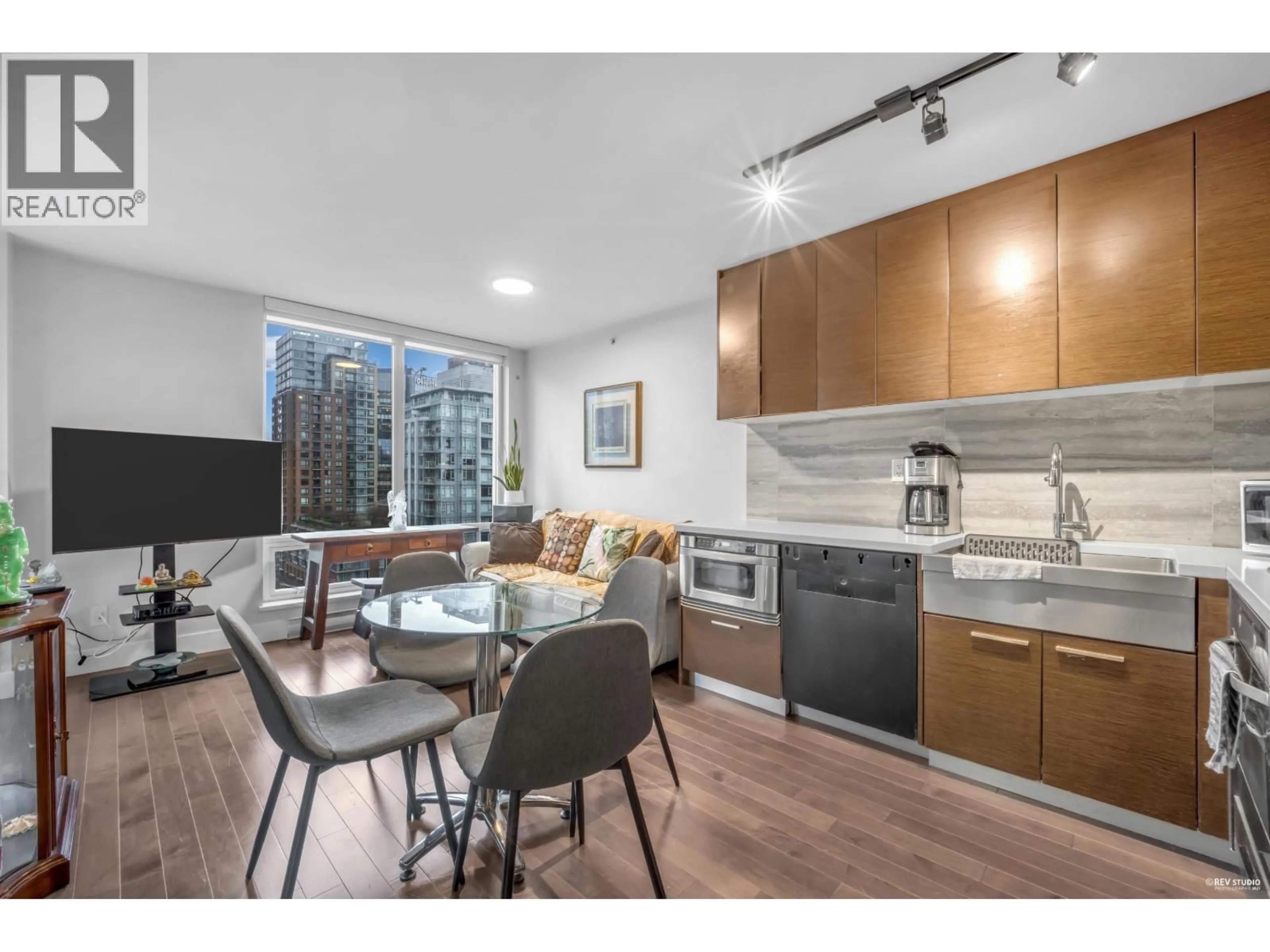 Open concept kitchen, wood/laminate floor for 1602 - 535 SMITHE STREET, Vancouver British Columbia V6B0H2