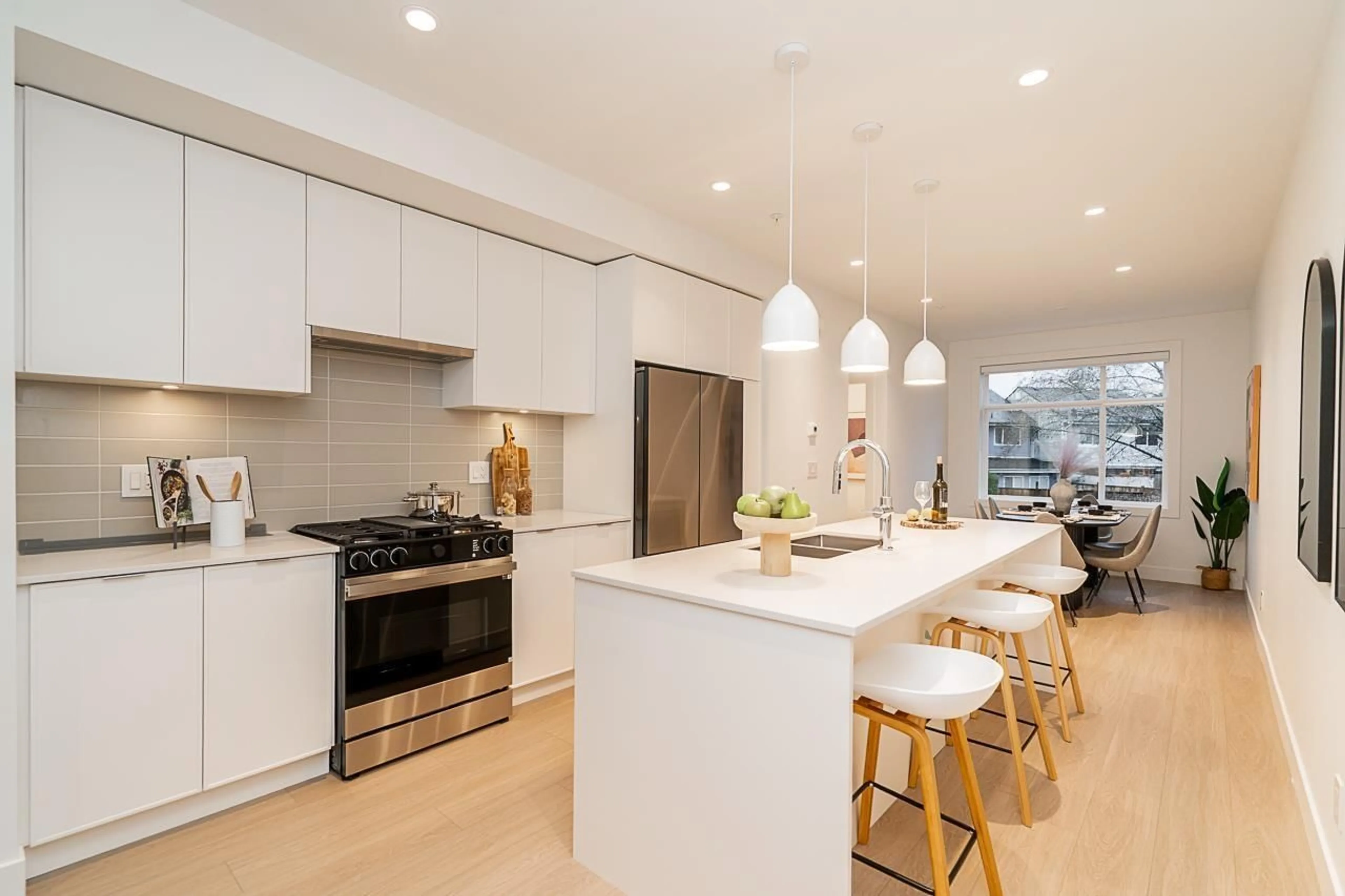 Open concept kitchen, unknown for 108 - 5330 198 STREET, Langley British Columbia V3A1G1