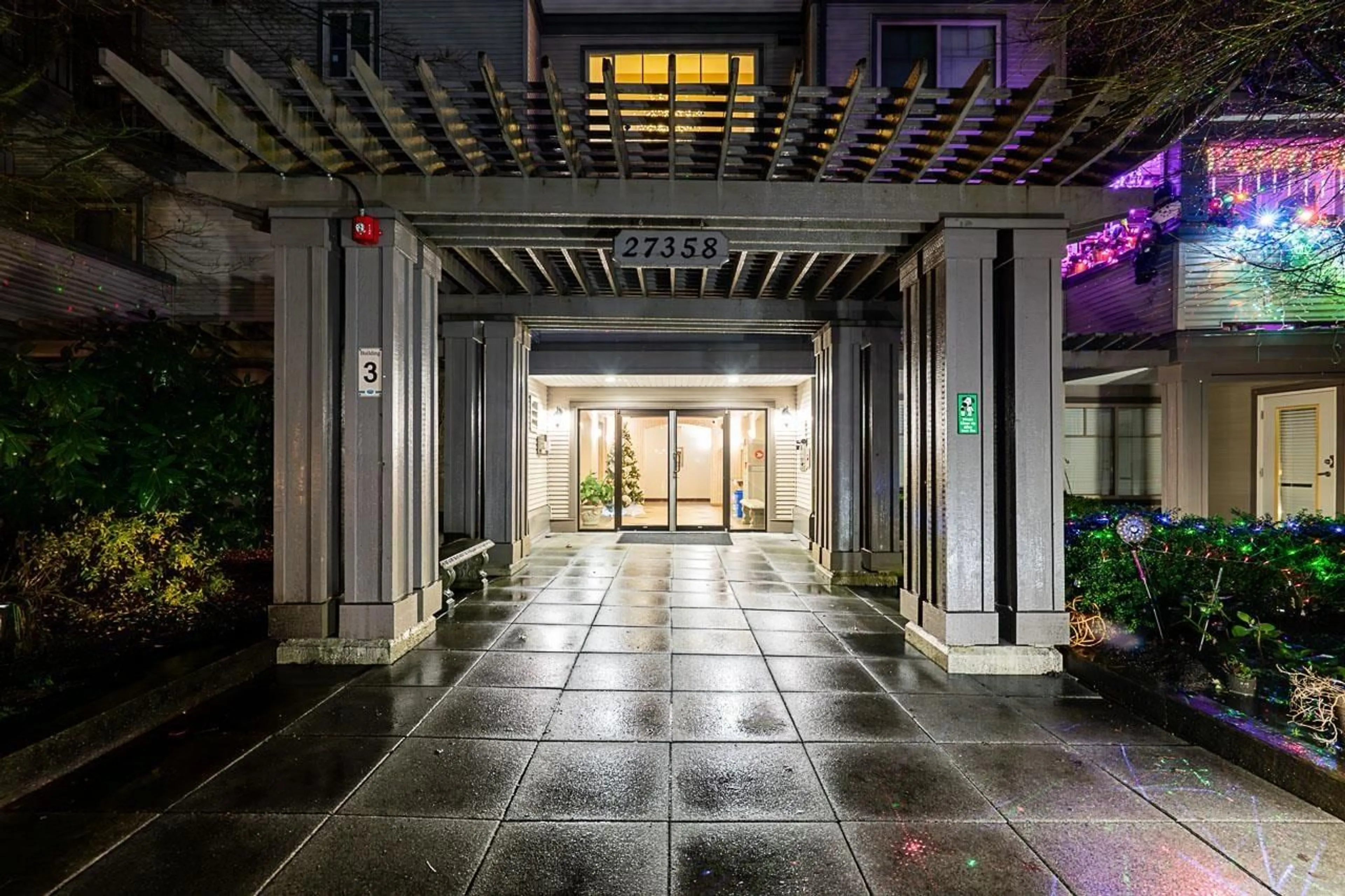 Lobby for 327 - 27358 32 AVENUE, Langley British Columbia V4W3M5