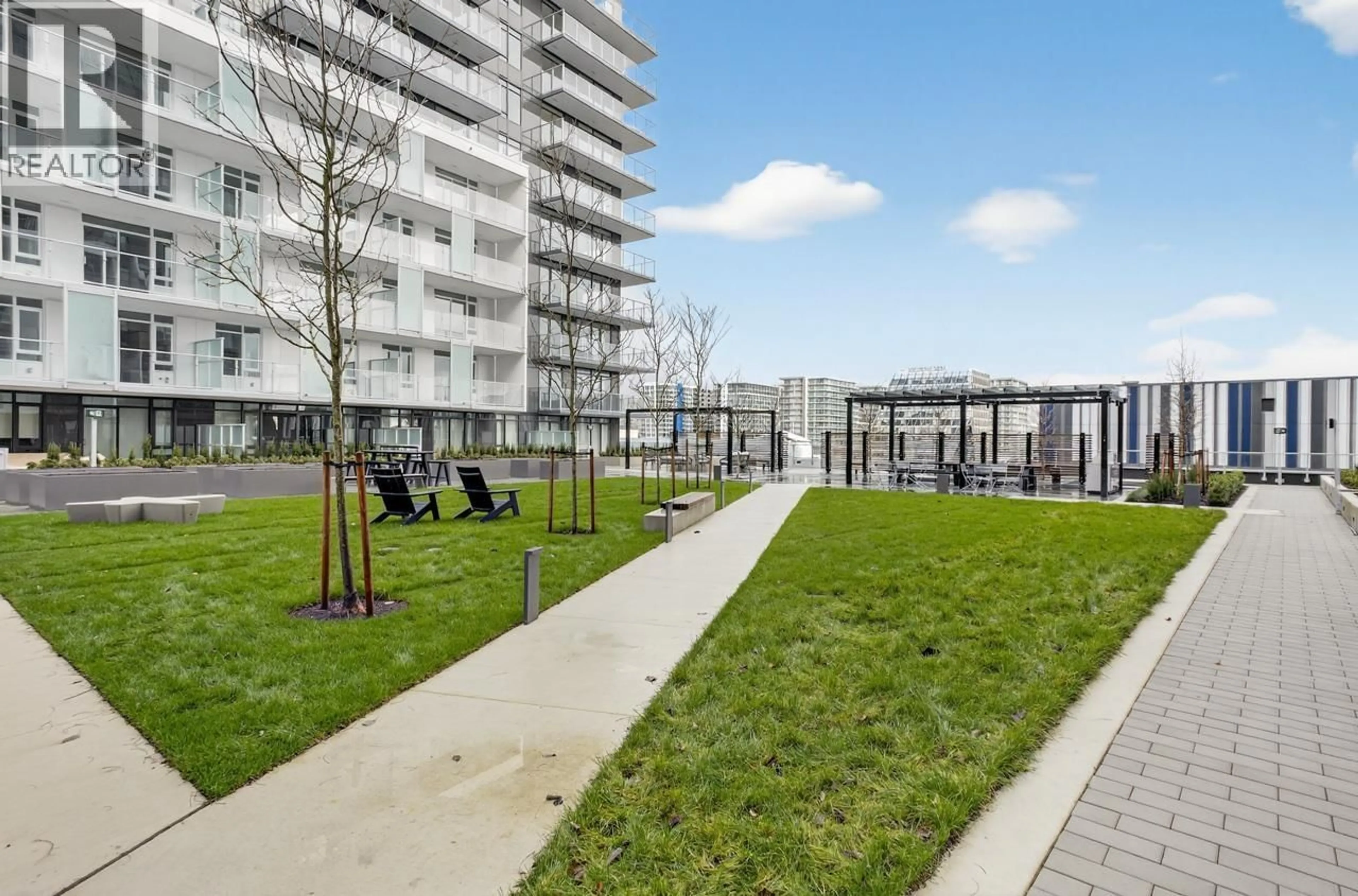 Patio, street for 907 - 6500 MINORU BOULEVARD, Richmond British Columbia V6Y0N2