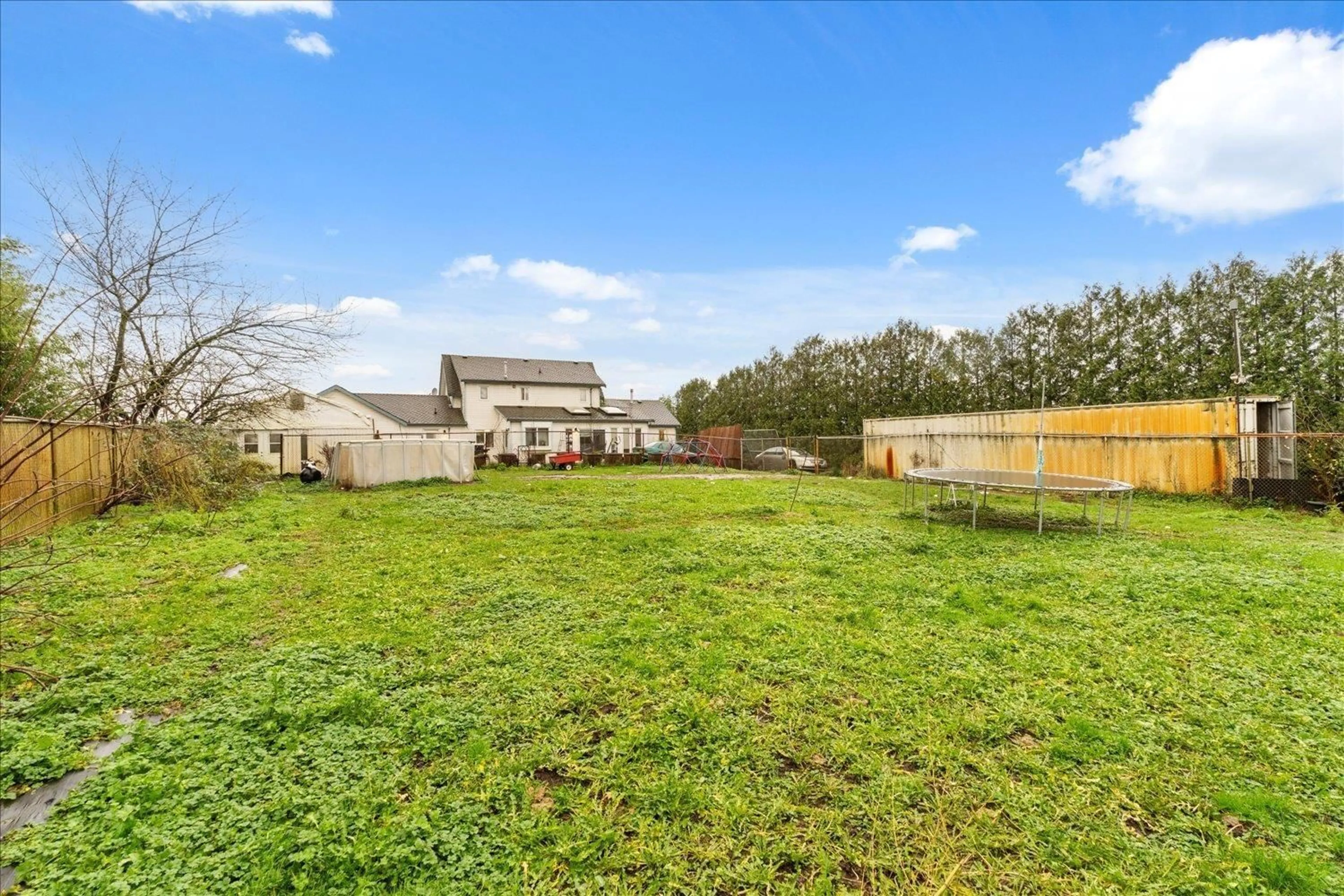 A pic from outside/outdoor area/front of a property/back of a property/a pic from drone, unknown for 8450 BANFORD ROAD, Chilliwack British Columbia V2P6H3