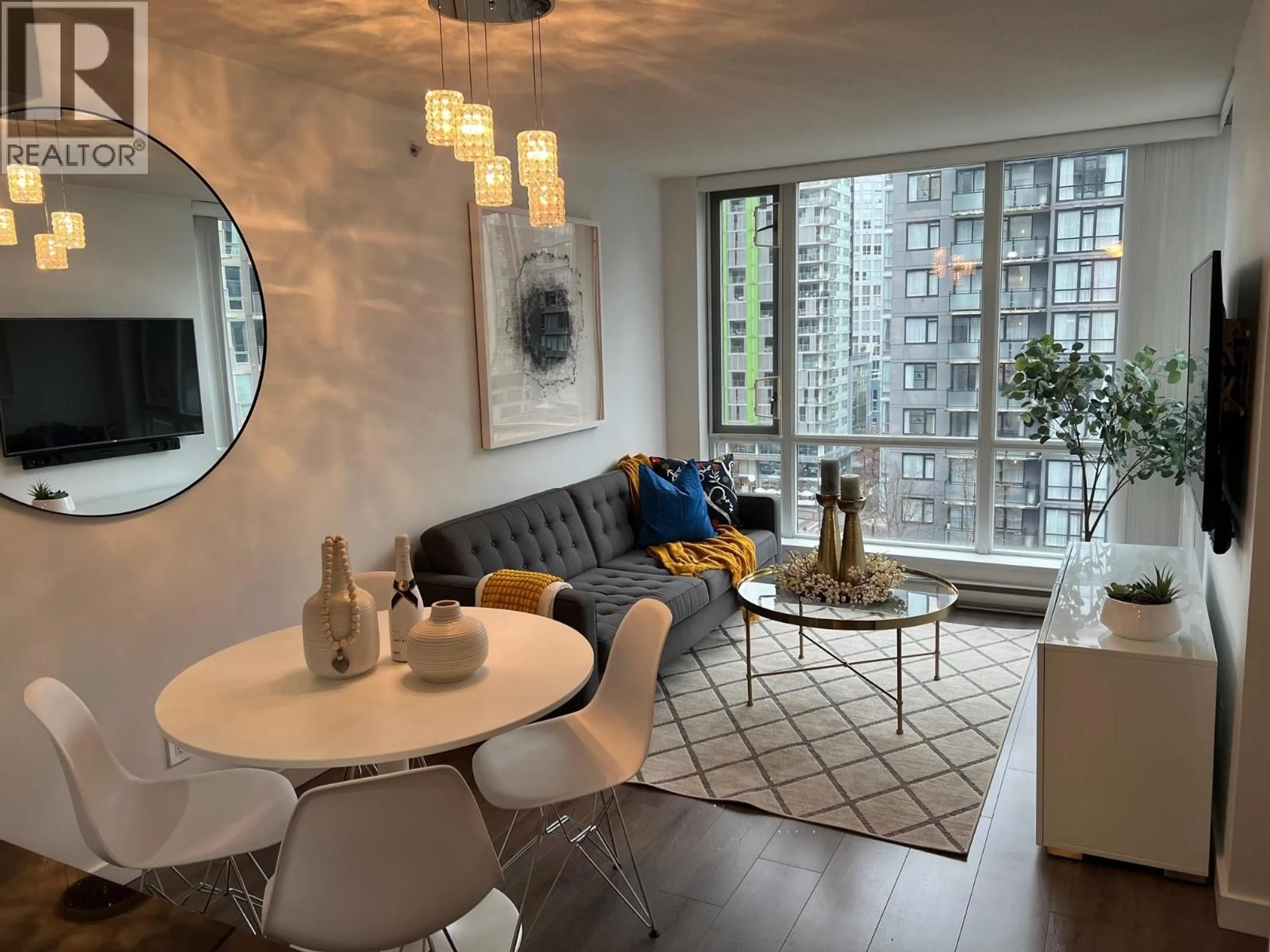 Living room with furniture, wood/laminate floor for 1205 - 1082 SEYMOUR STREET, Vancouver British Columbia V6B1X9