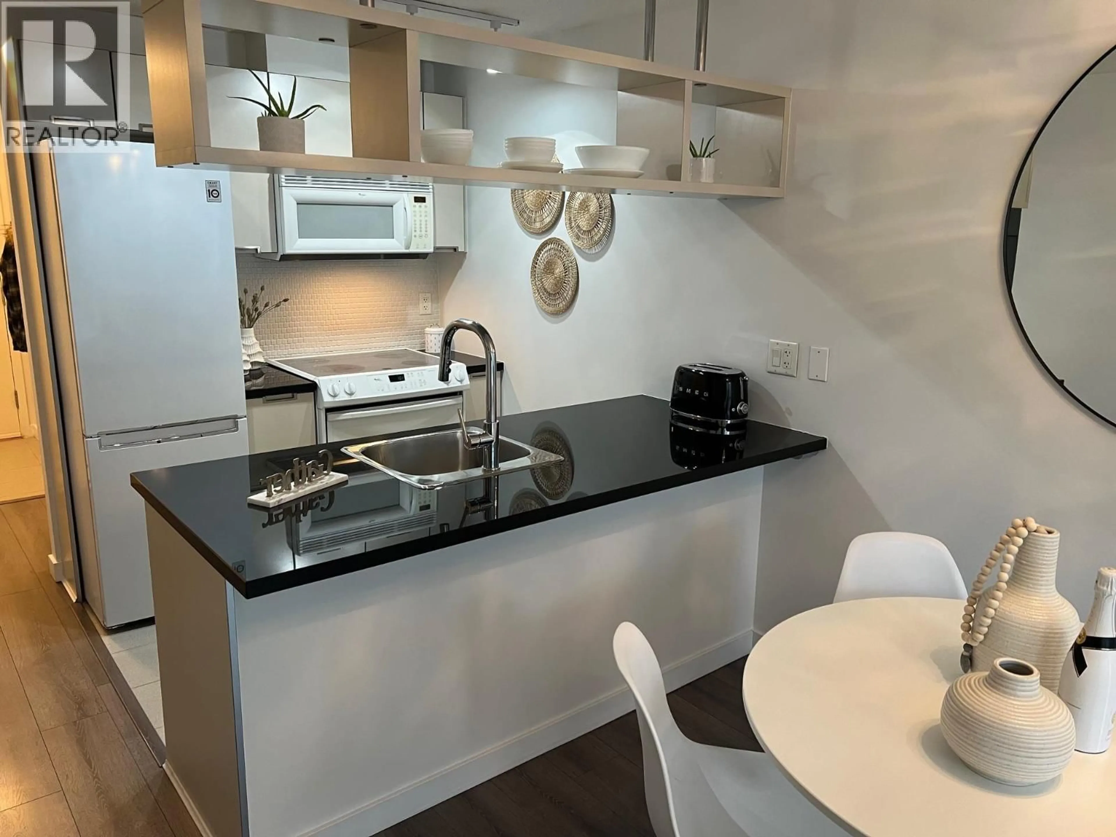 Standard kitchen, unknown for 1205 - 1082 SEYMOUR STREET, Vancouver British Columbia V6B1X9