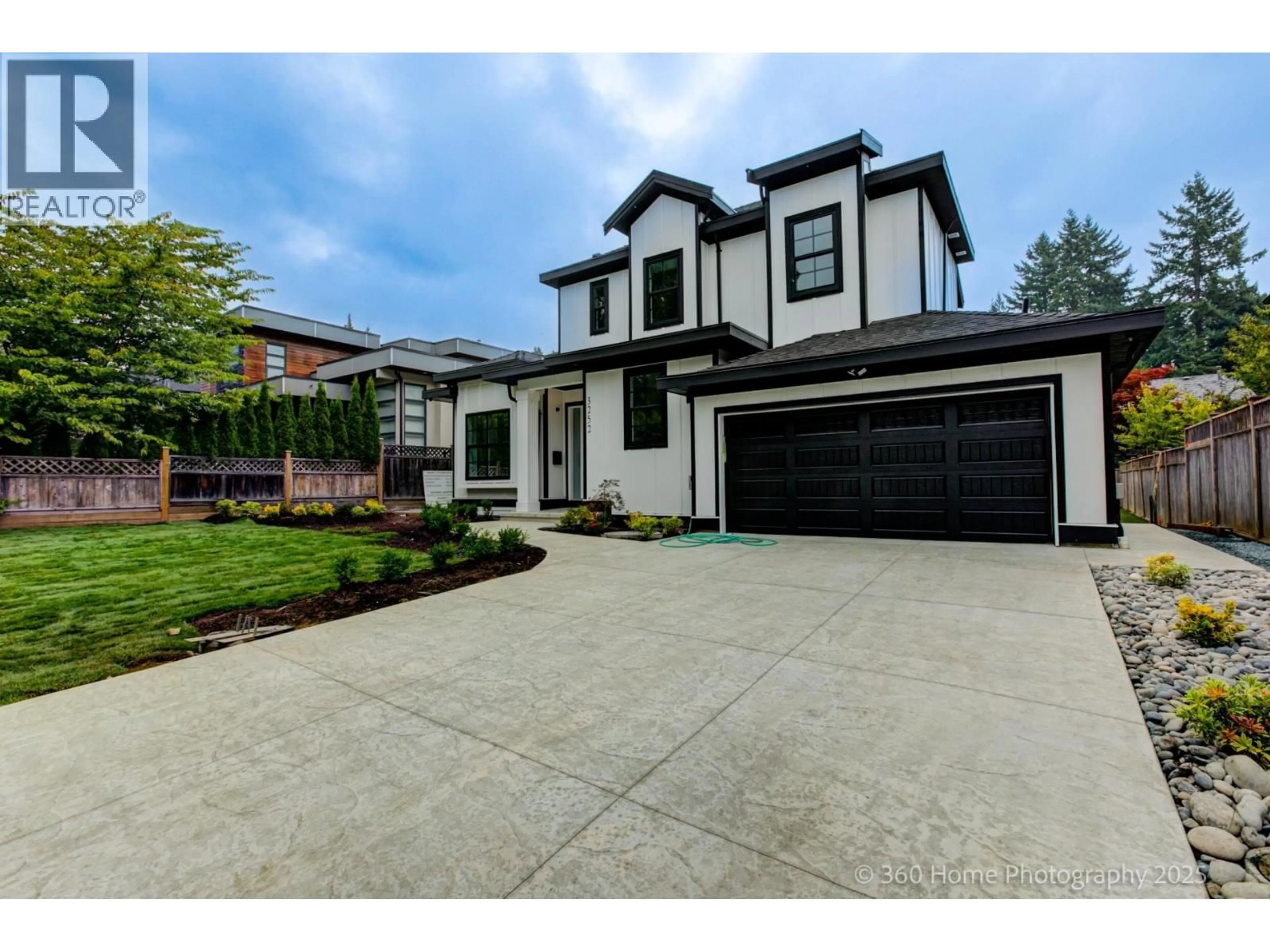 Home with brick exterior material, street for 3252 ALLAN ROAD, North Vancouver British Columbia V7J3C5