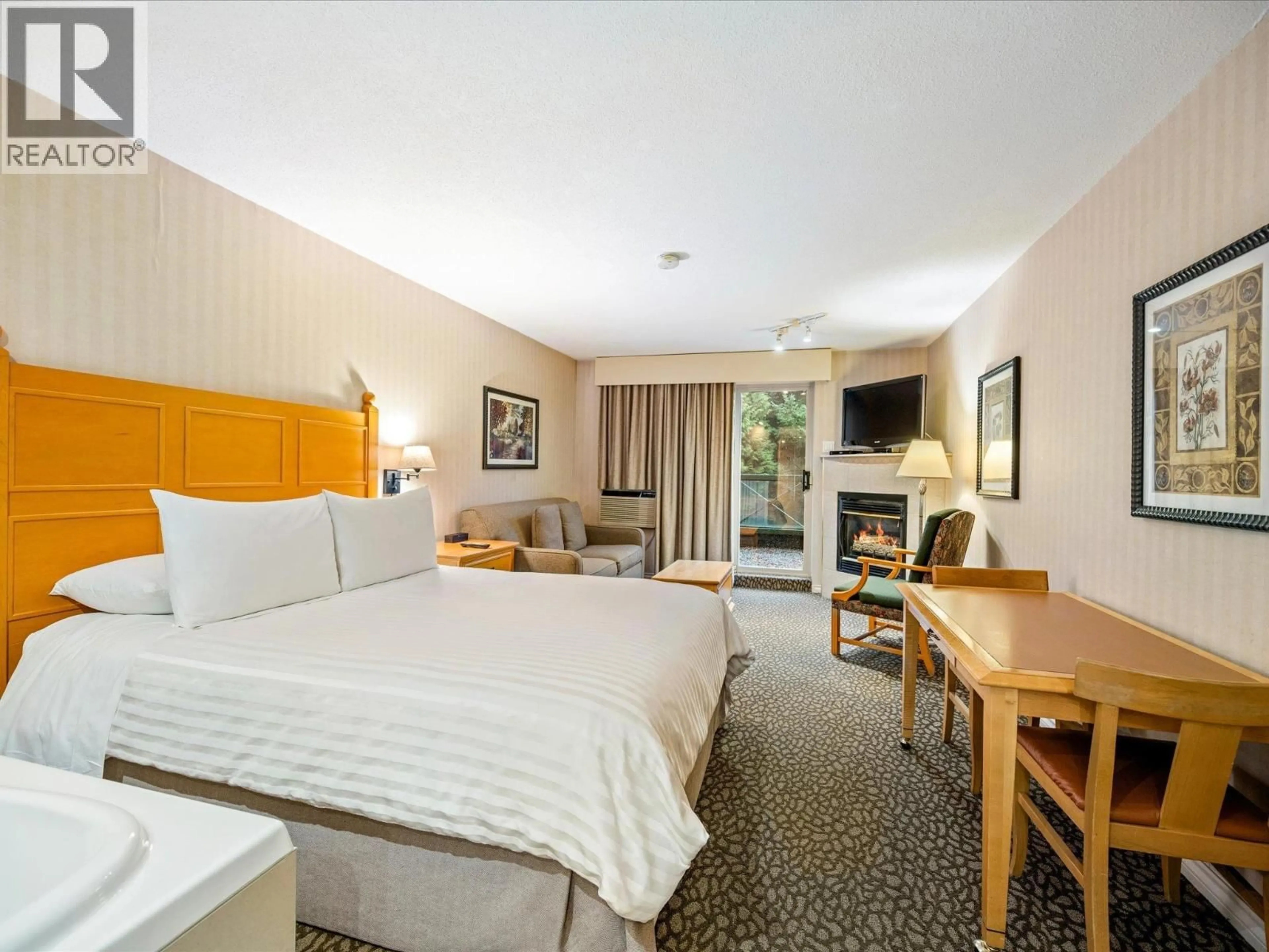 A pic of a room for 215 - 4319 MAIN STREET, Whistler British Columbia V8E1B1