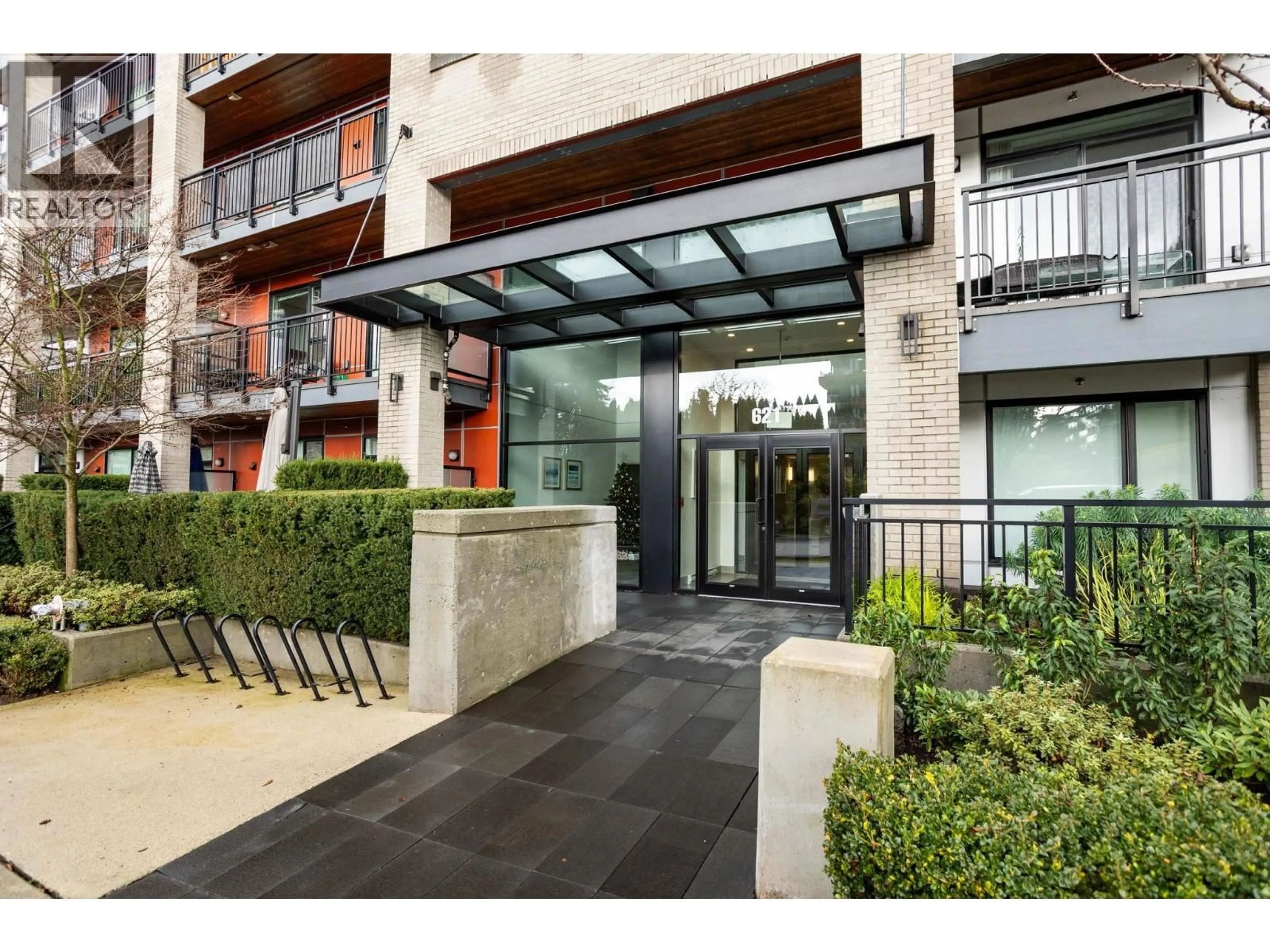 Indoor foyer for 414 - 621 REGAN AVENUE, Coquitlam British Columbia V3J0K1