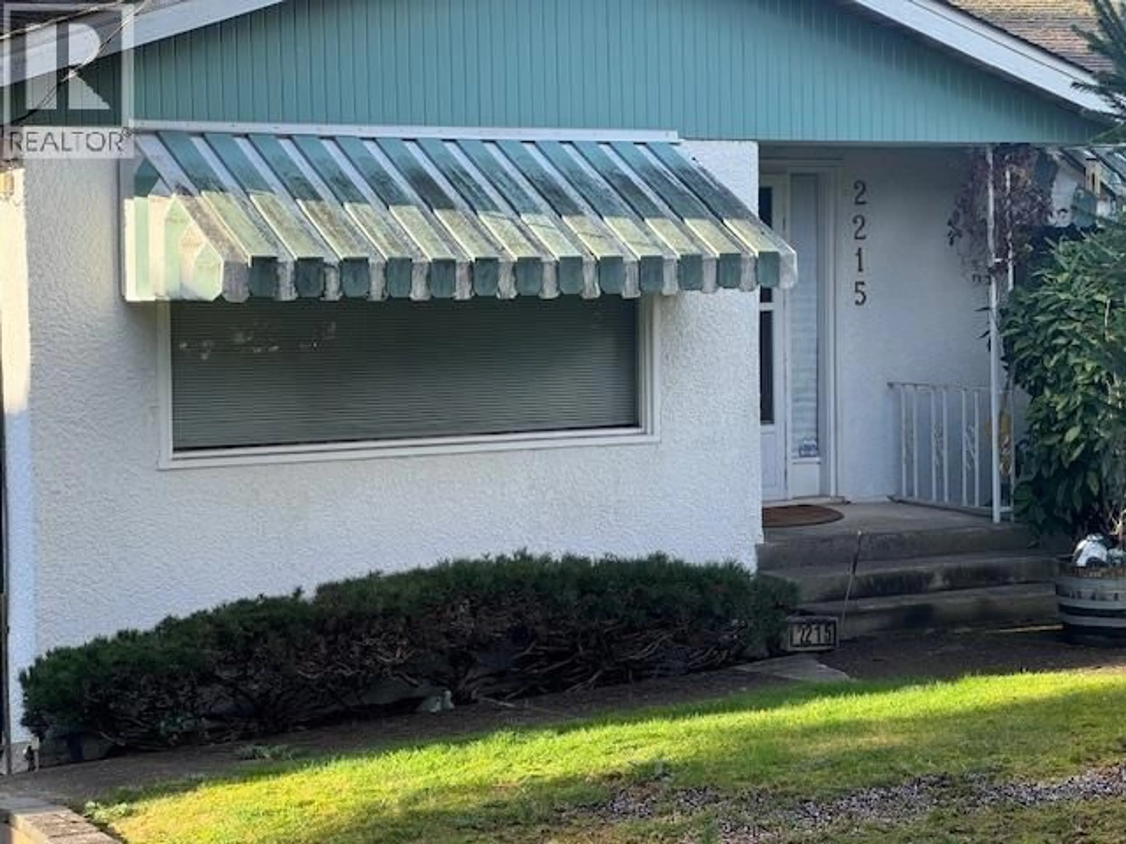 Unknown for 2215 DUTHIE AVENUE, Burnaby British Columbia V5A2S1